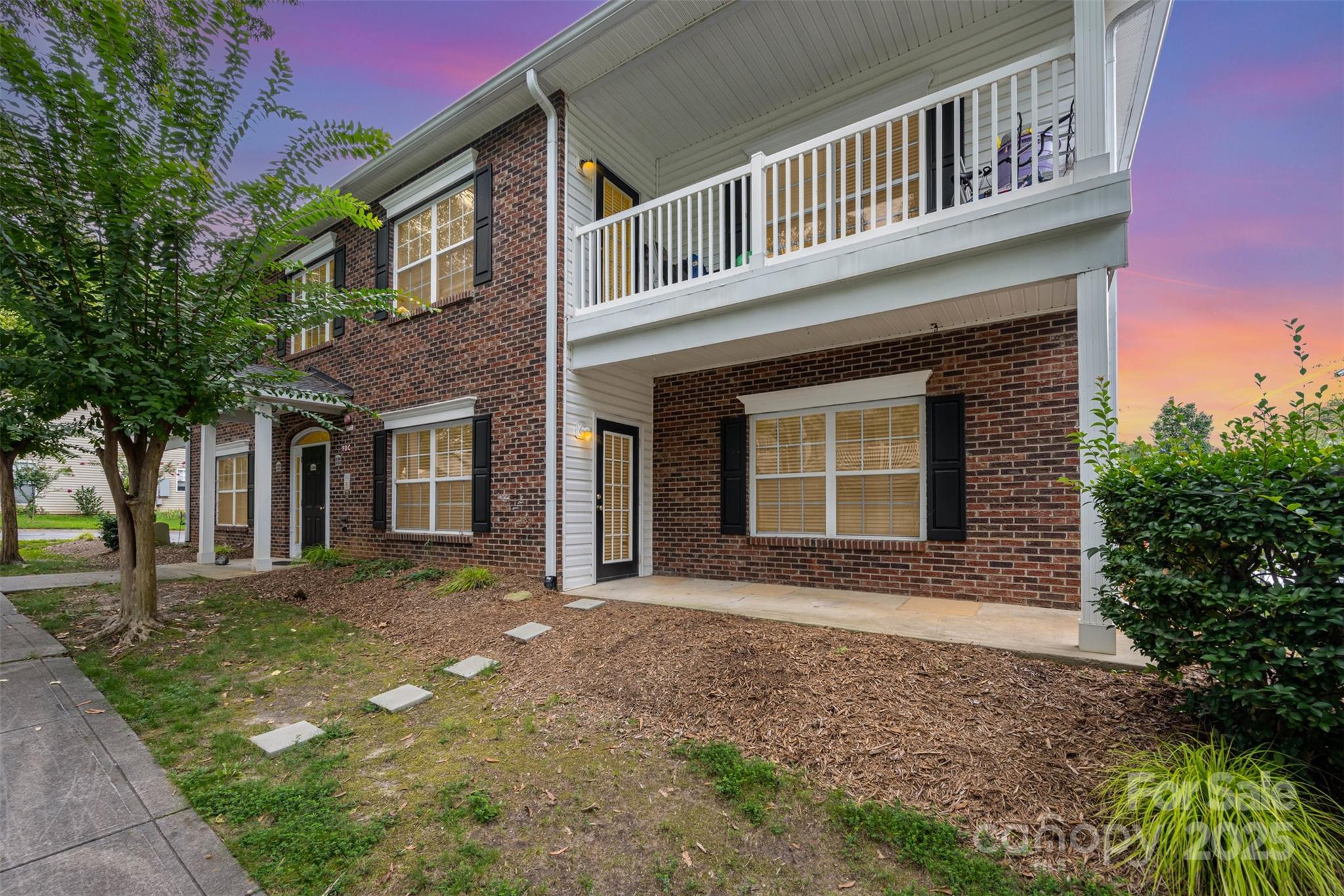 21252 Hickory Street — photo