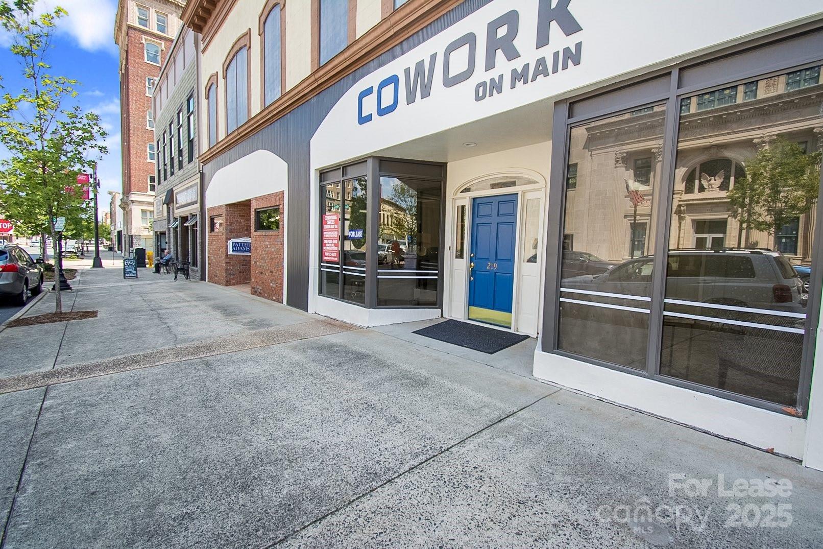 219 W Main Avenue — photo