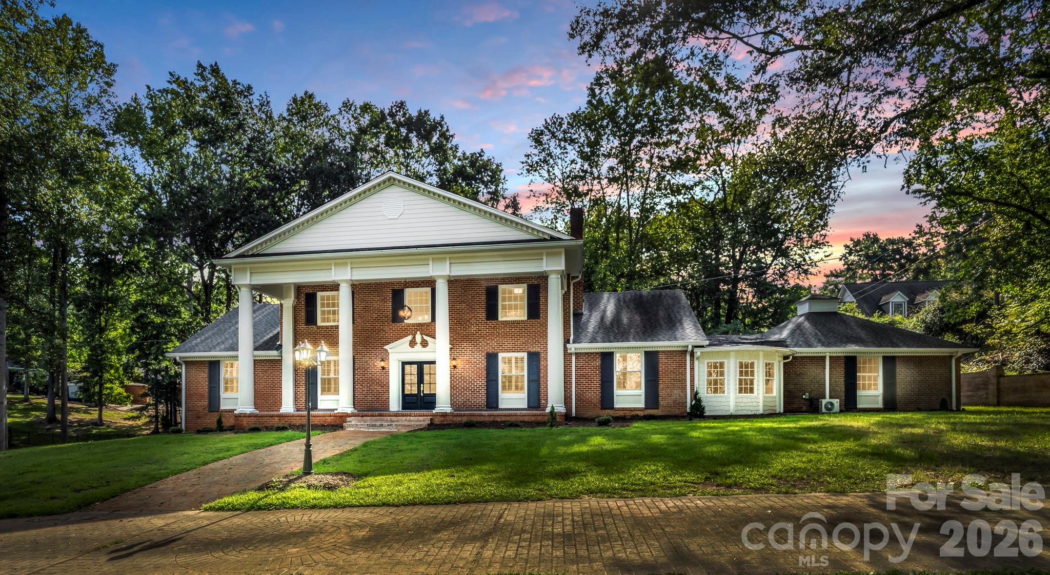 320 Country Club Acres None — photo