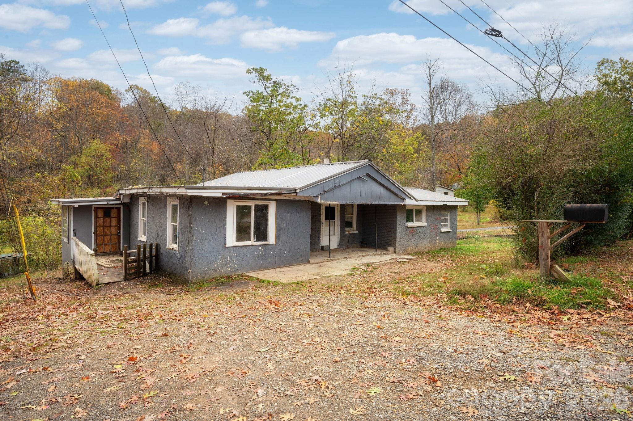 226 Mount Allen Heights — photo