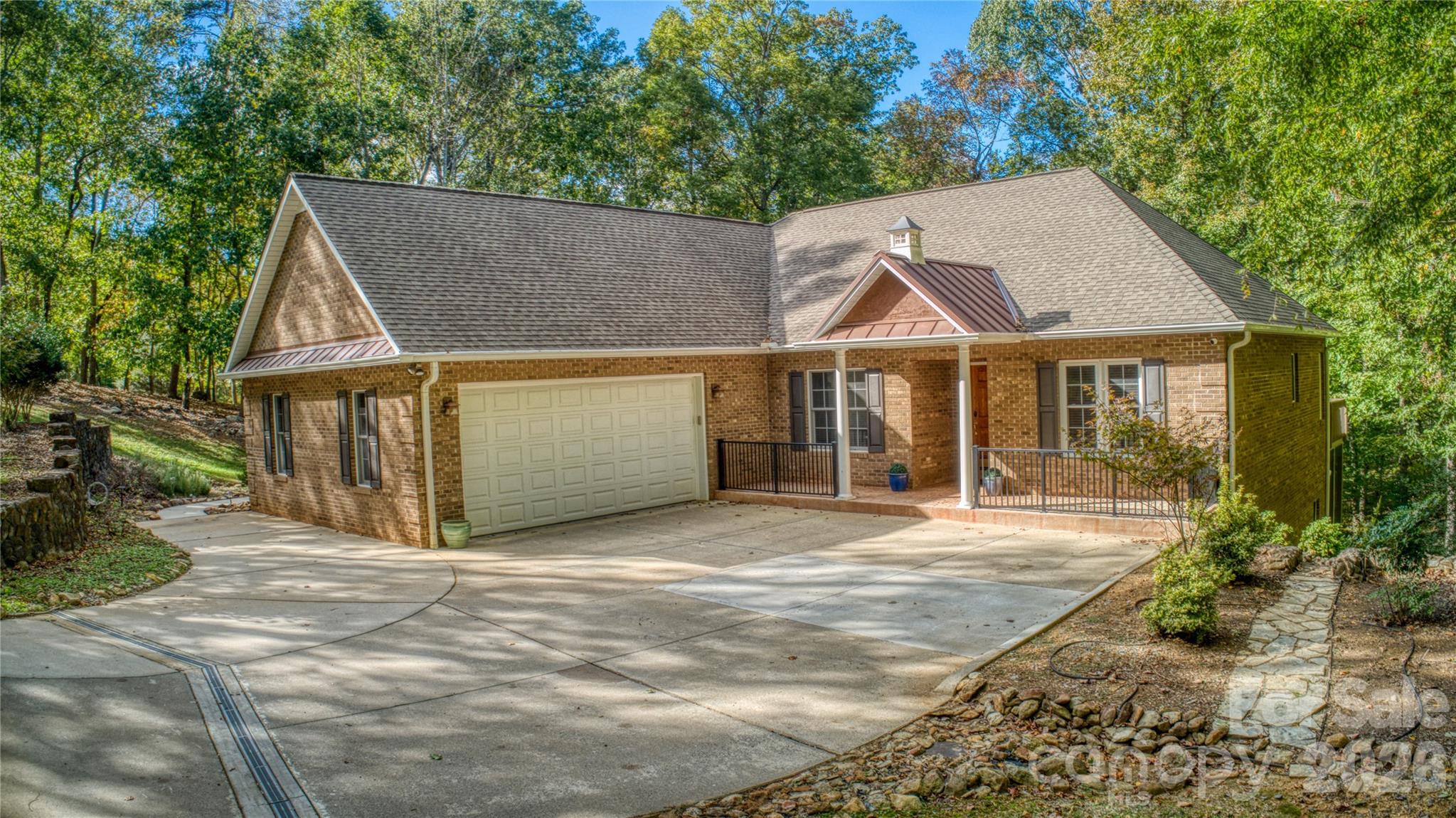 906 Rocky Cove Lane — photo