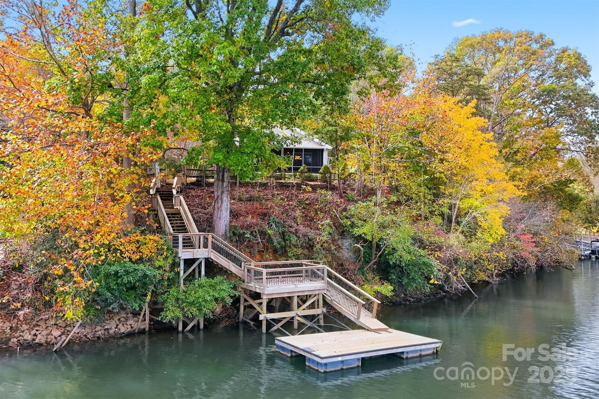 4247 Laurel Hill Road — photo