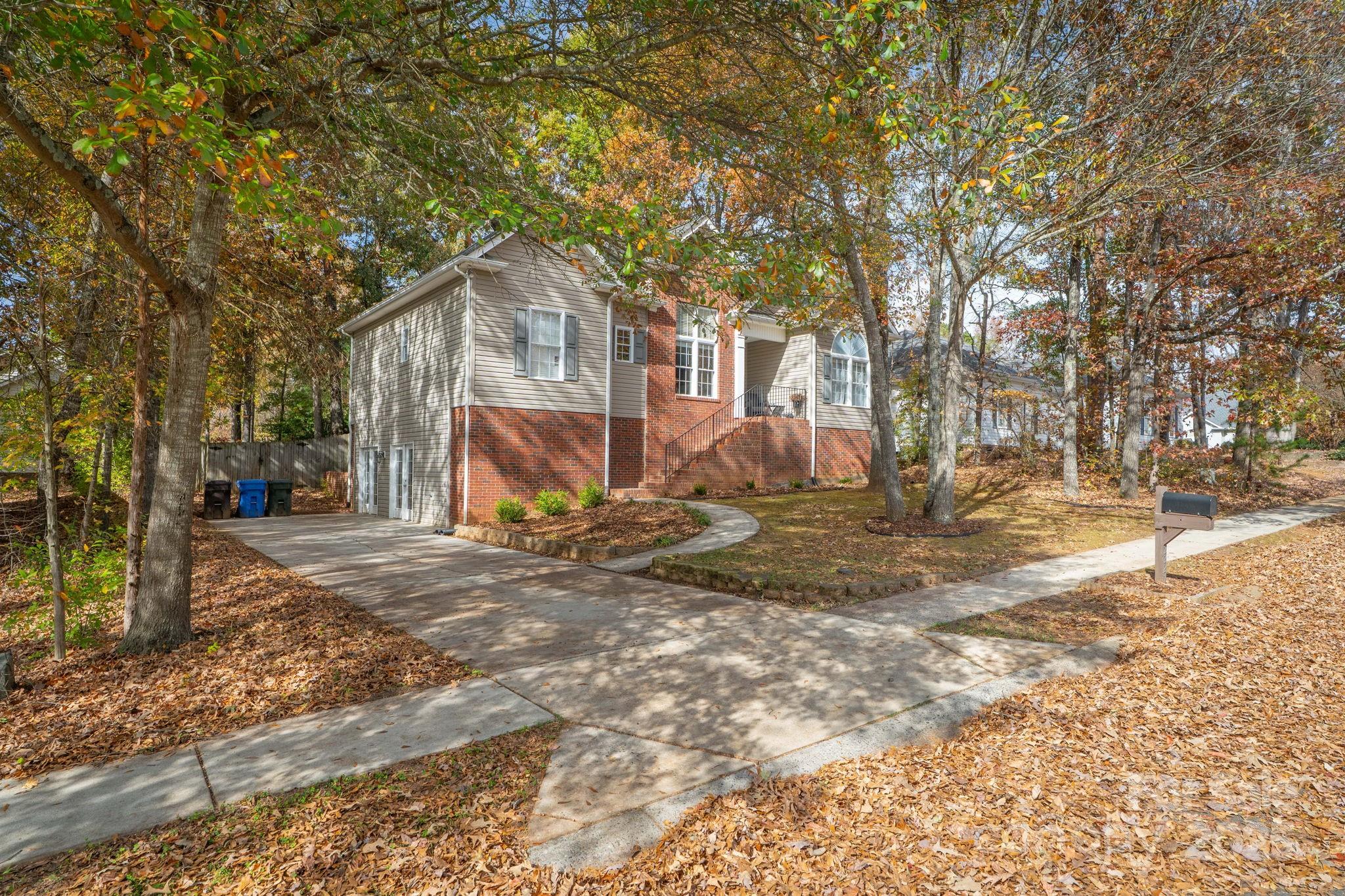 2227 Keswick Lane — photo