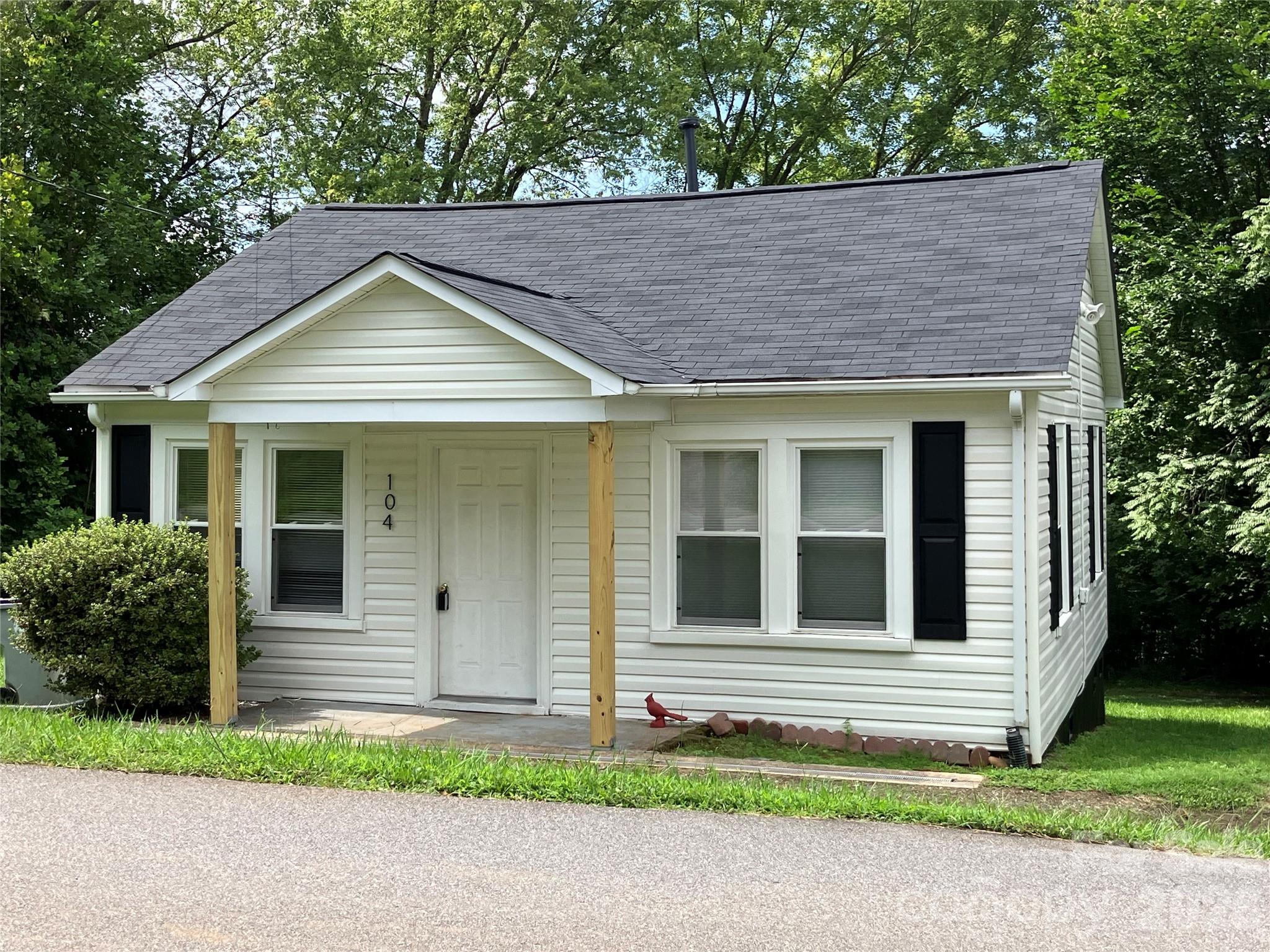 104 Countryside Drive SE — photo
