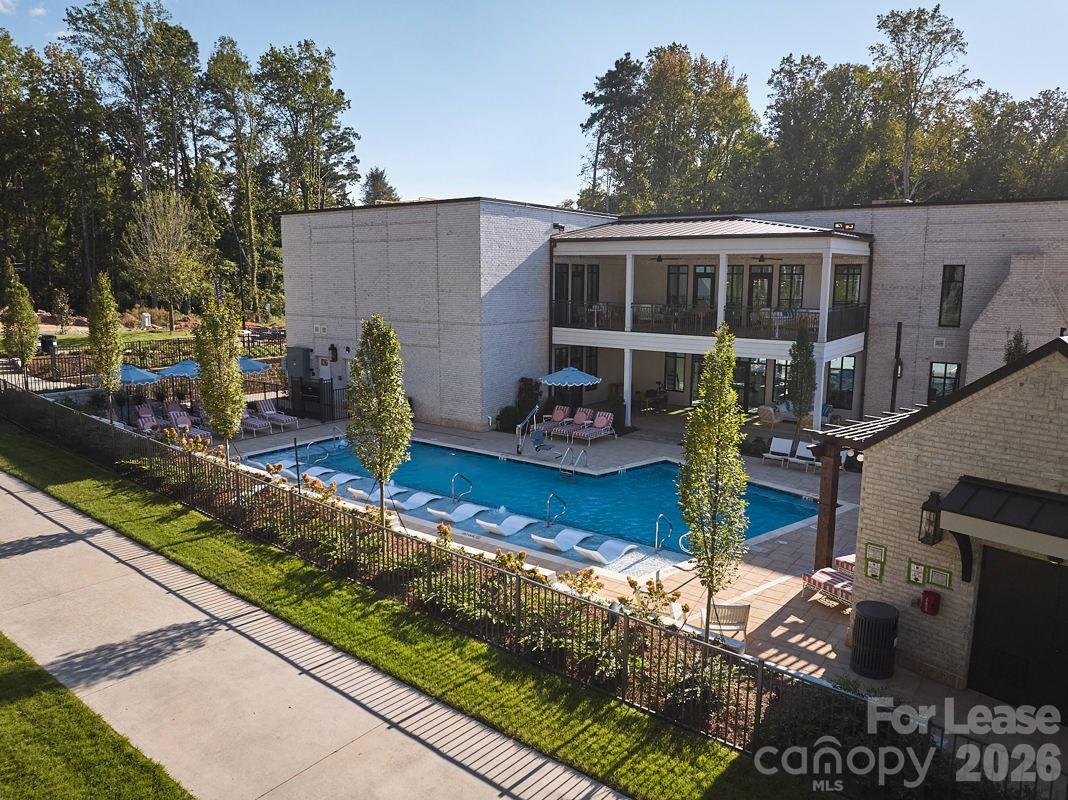 19020 Potts Park Lane B1M2 — photo