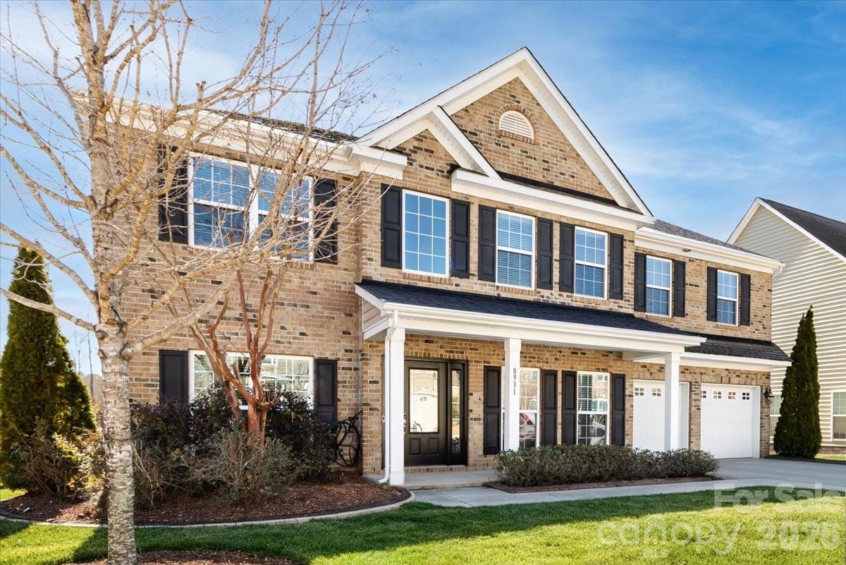 8931 Happiness Road — photo