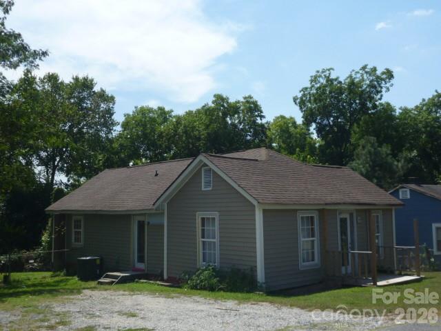 1907 Marshall Avenue — photo