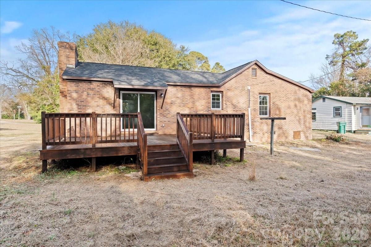 32 Roddy Street, Cheraw, SC 29520 — photo 2
