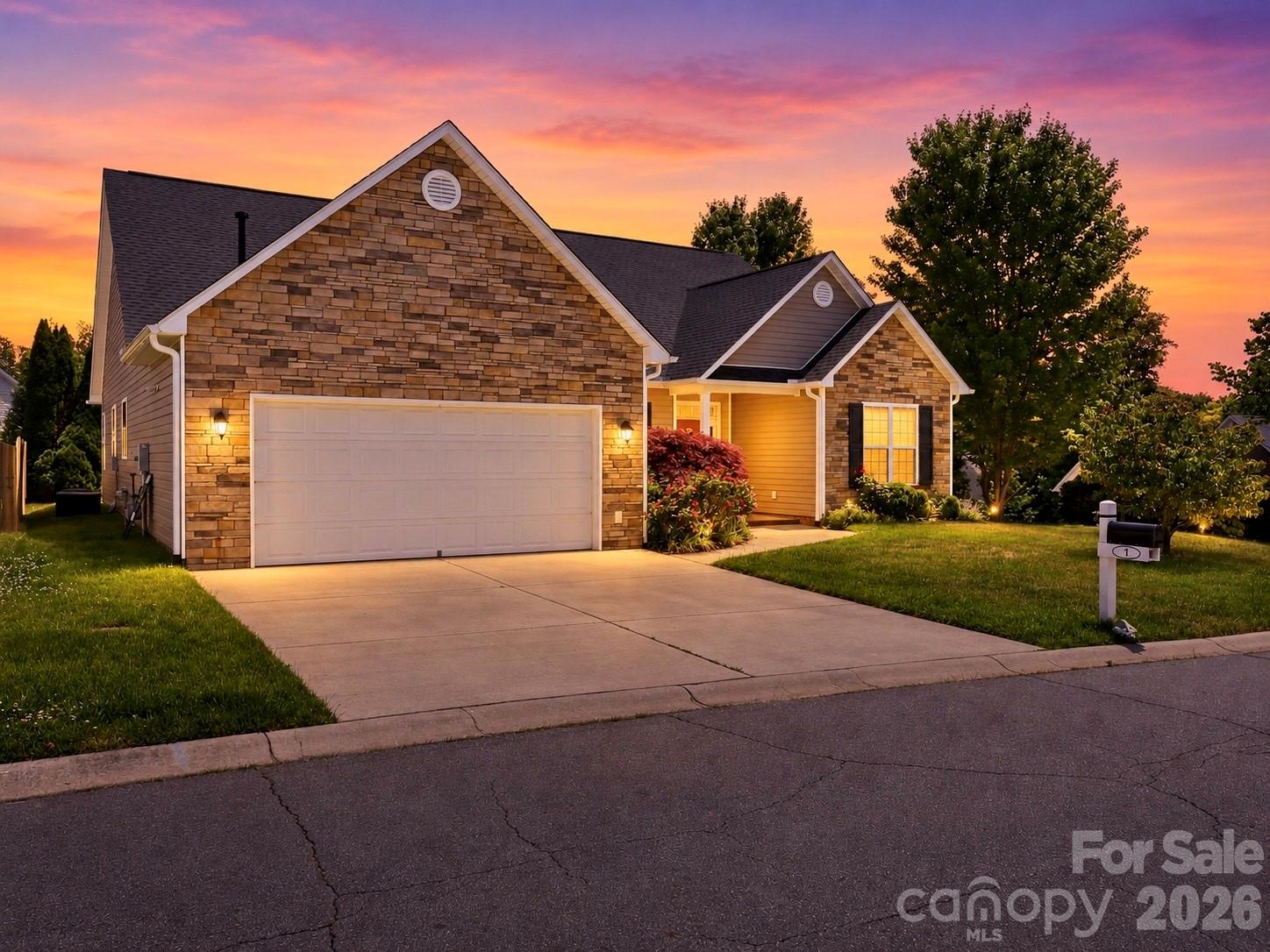 1 Breyerton Court — photo