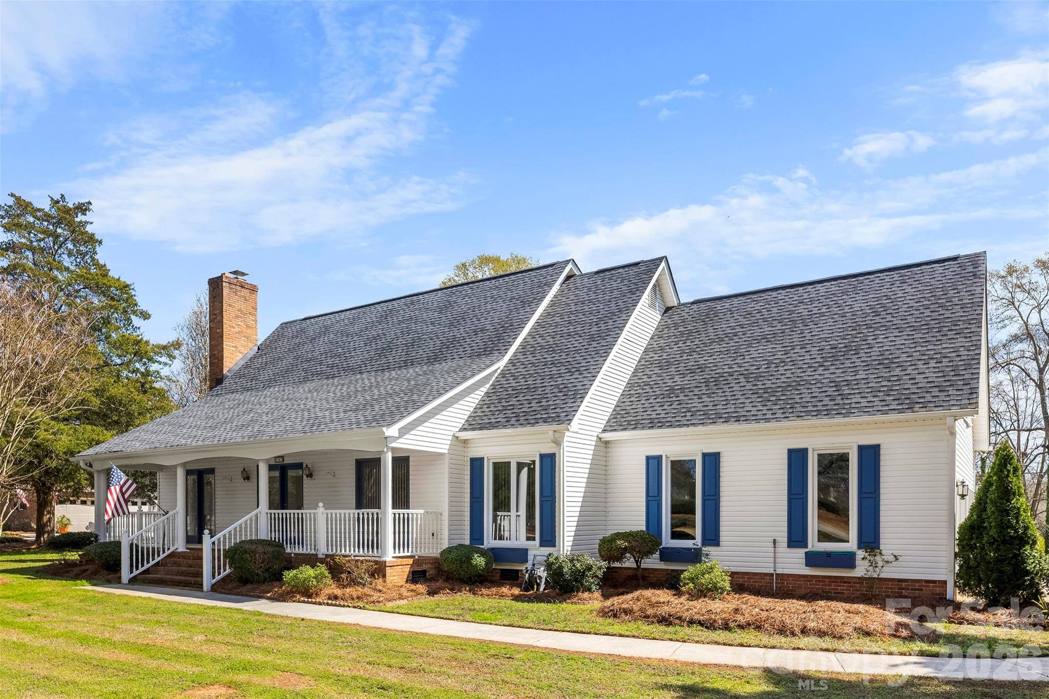 1347 Meadow Lakes Road — photo