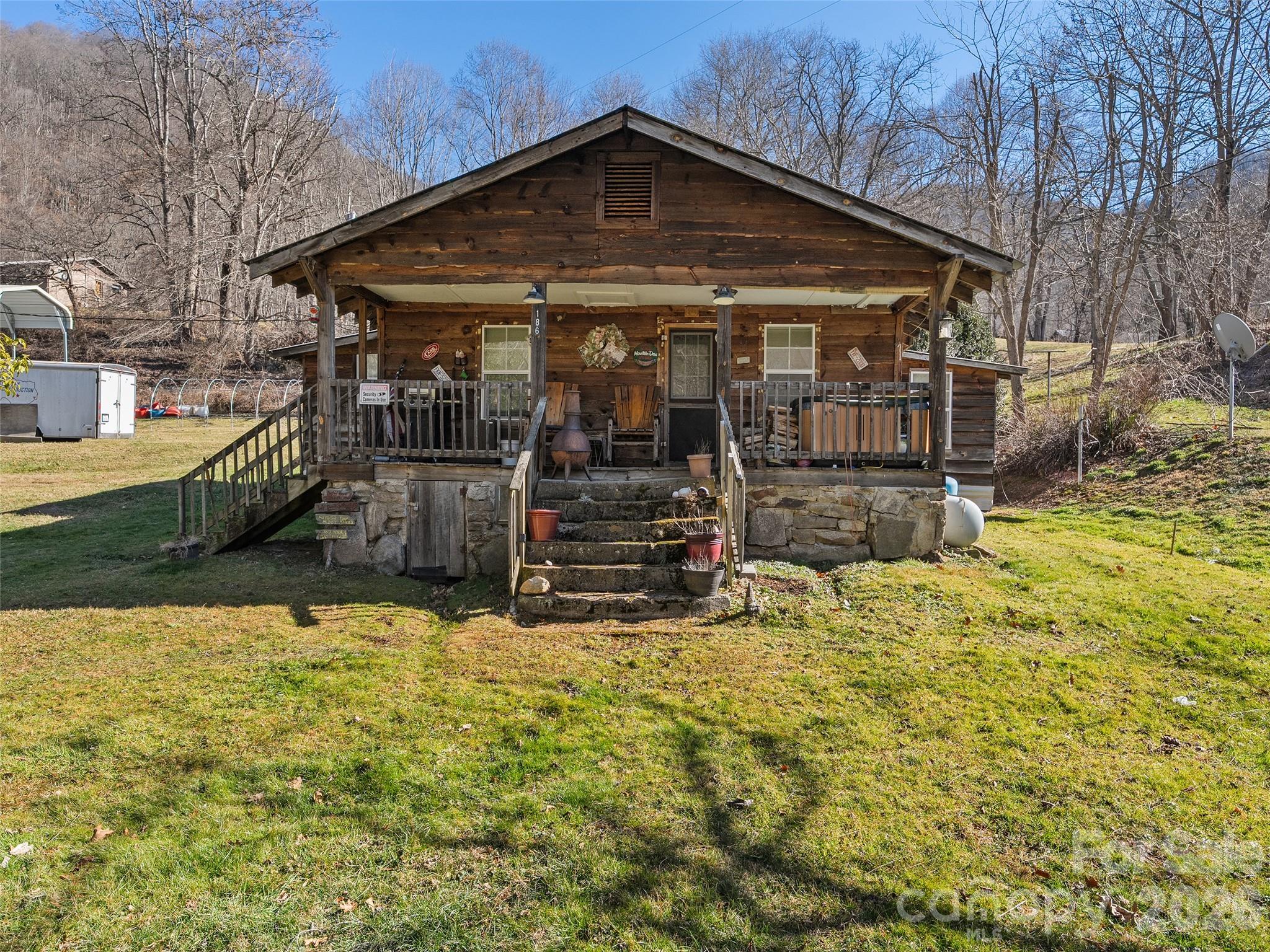 186 Creekmont Drive — photo