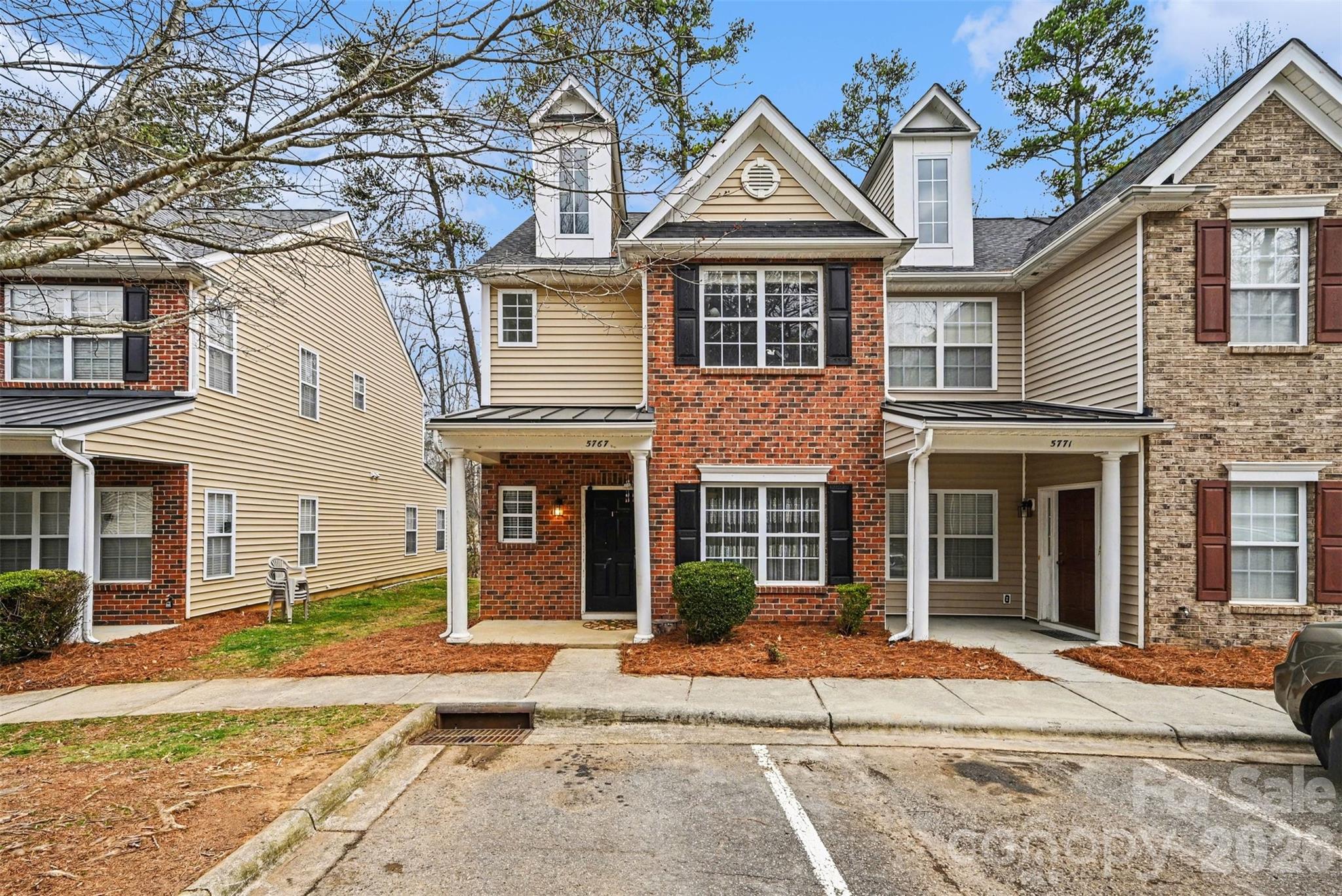 5767 Bent Creek Circle — photo