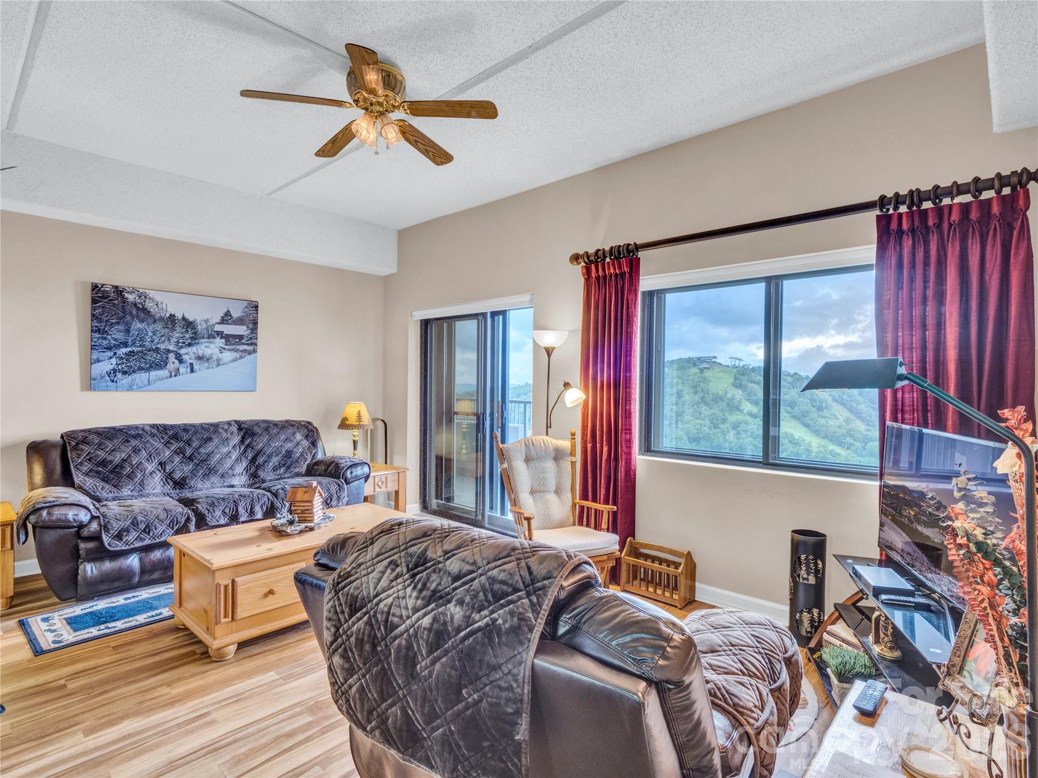 303 Sugar Top Drive 2811 — photo