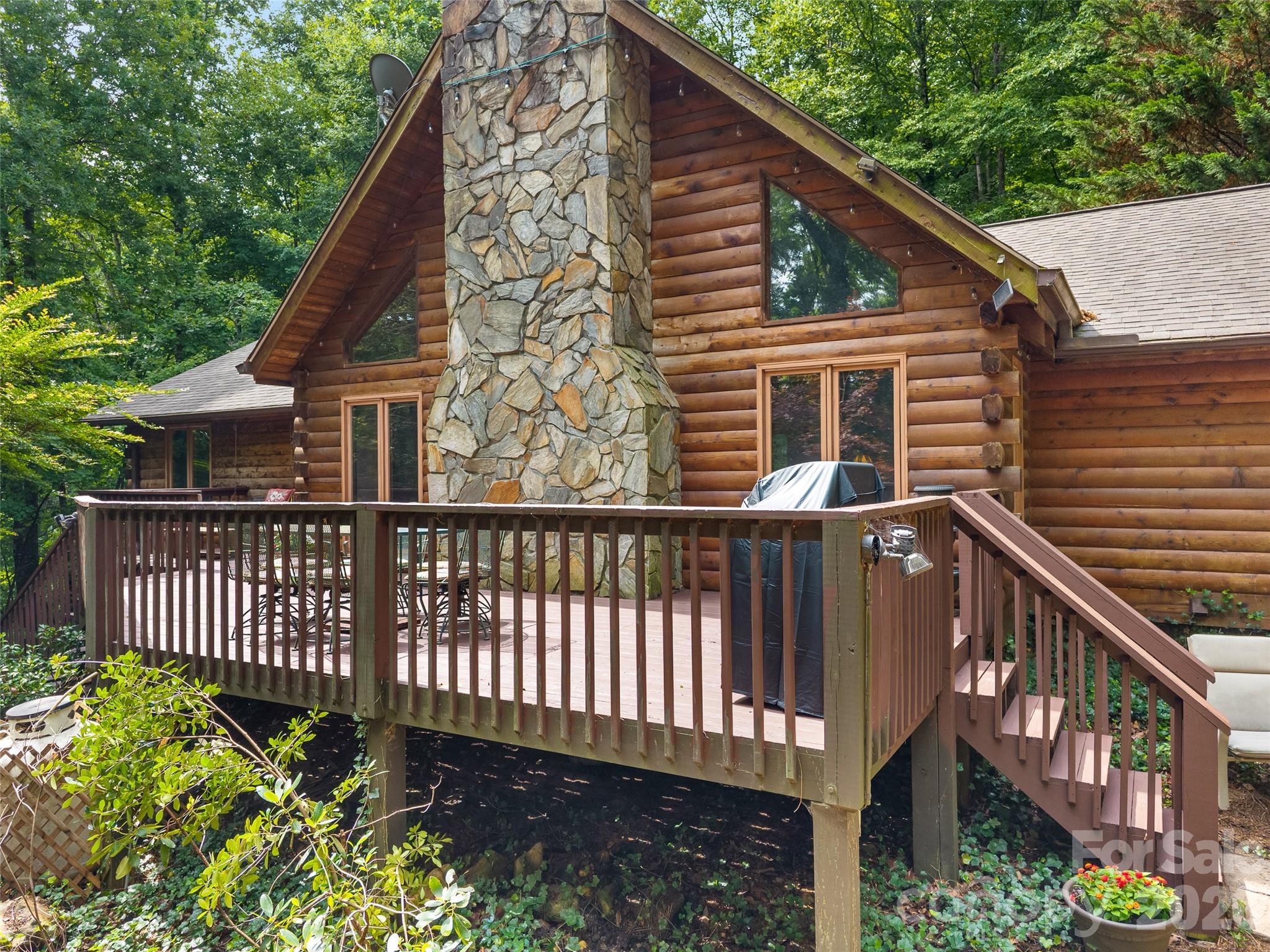 6 Ravenwood Lane — photo