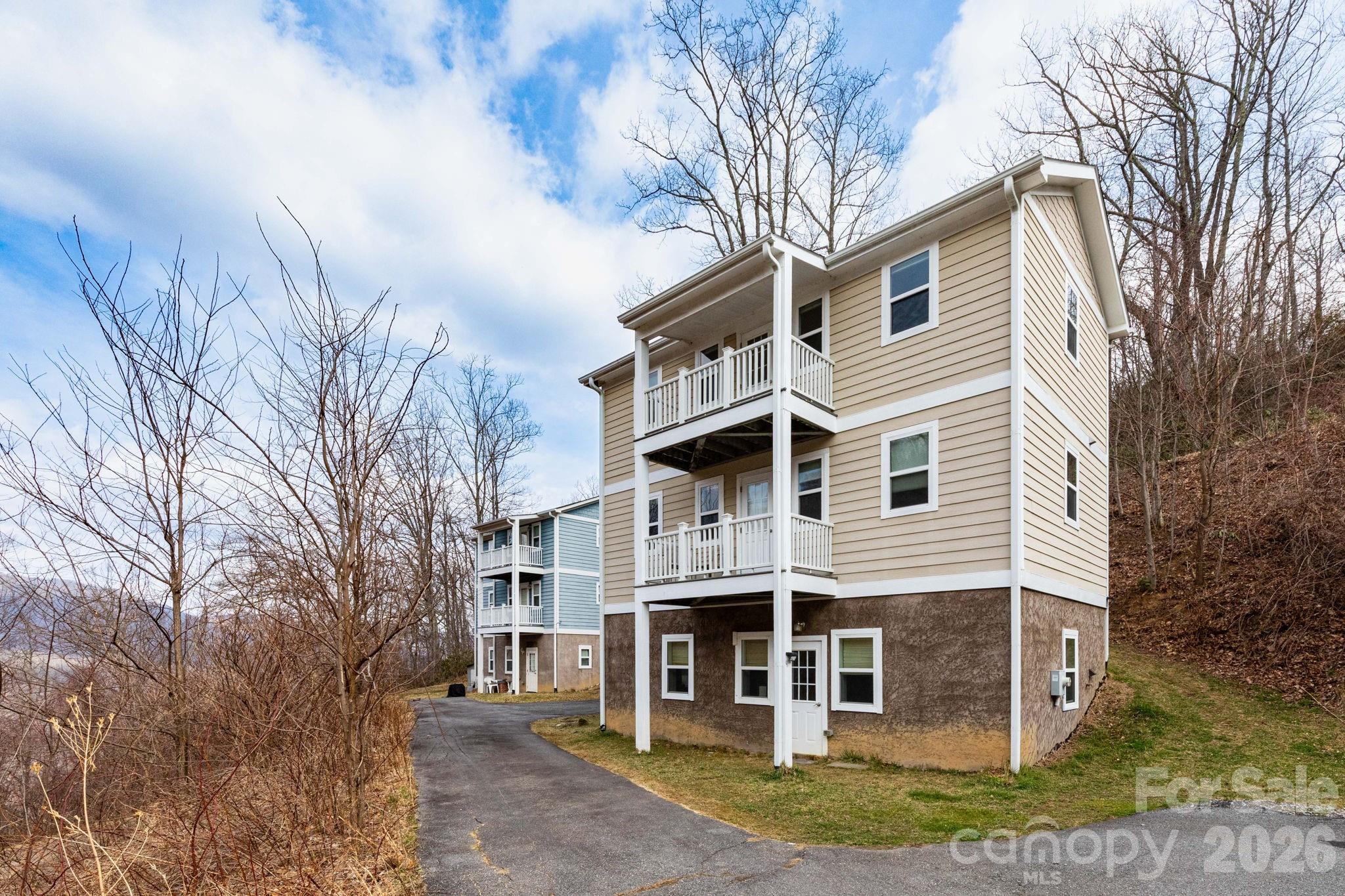 14 Lila Lane — photo