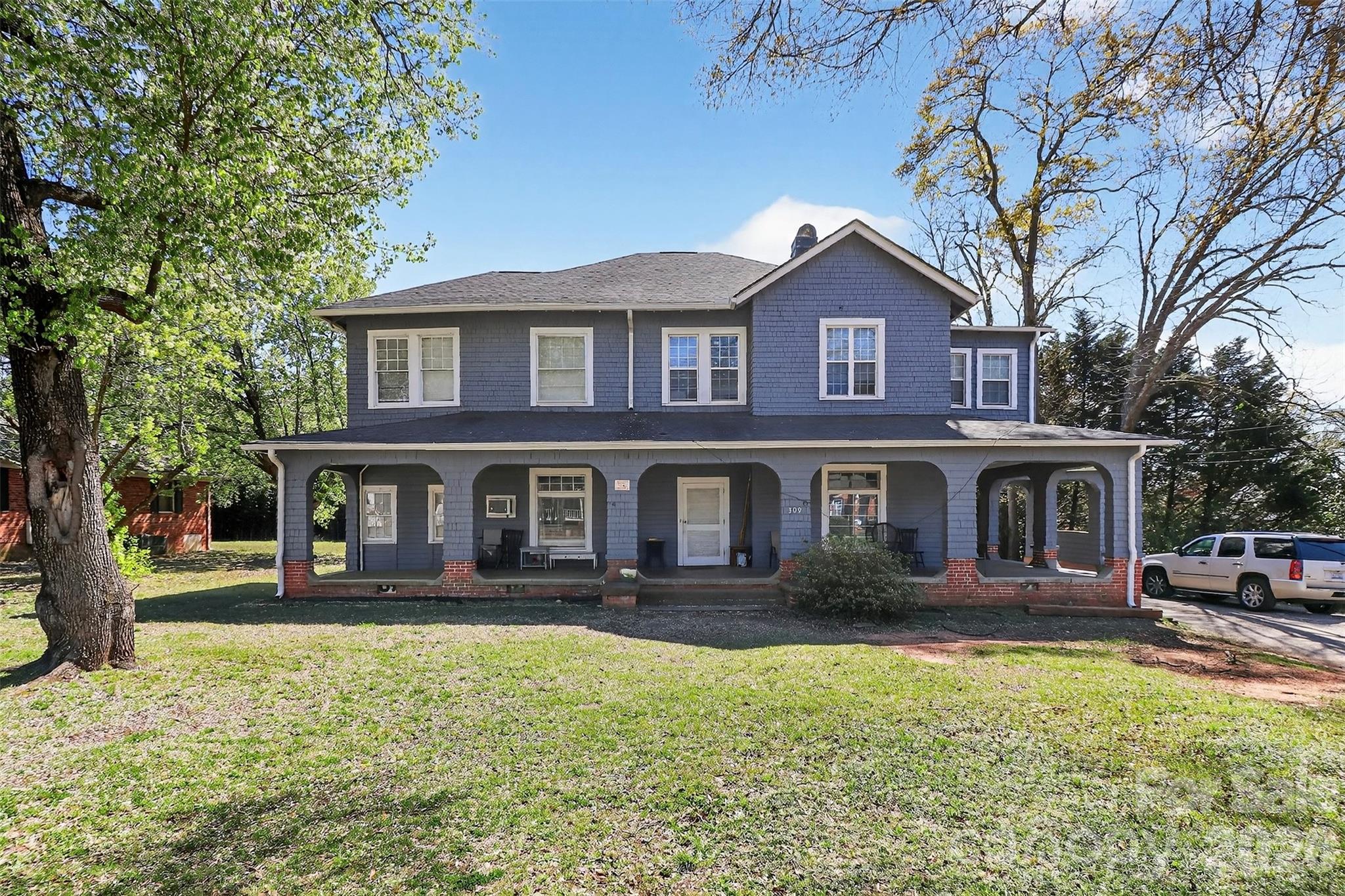 309 Morgan Street — photo