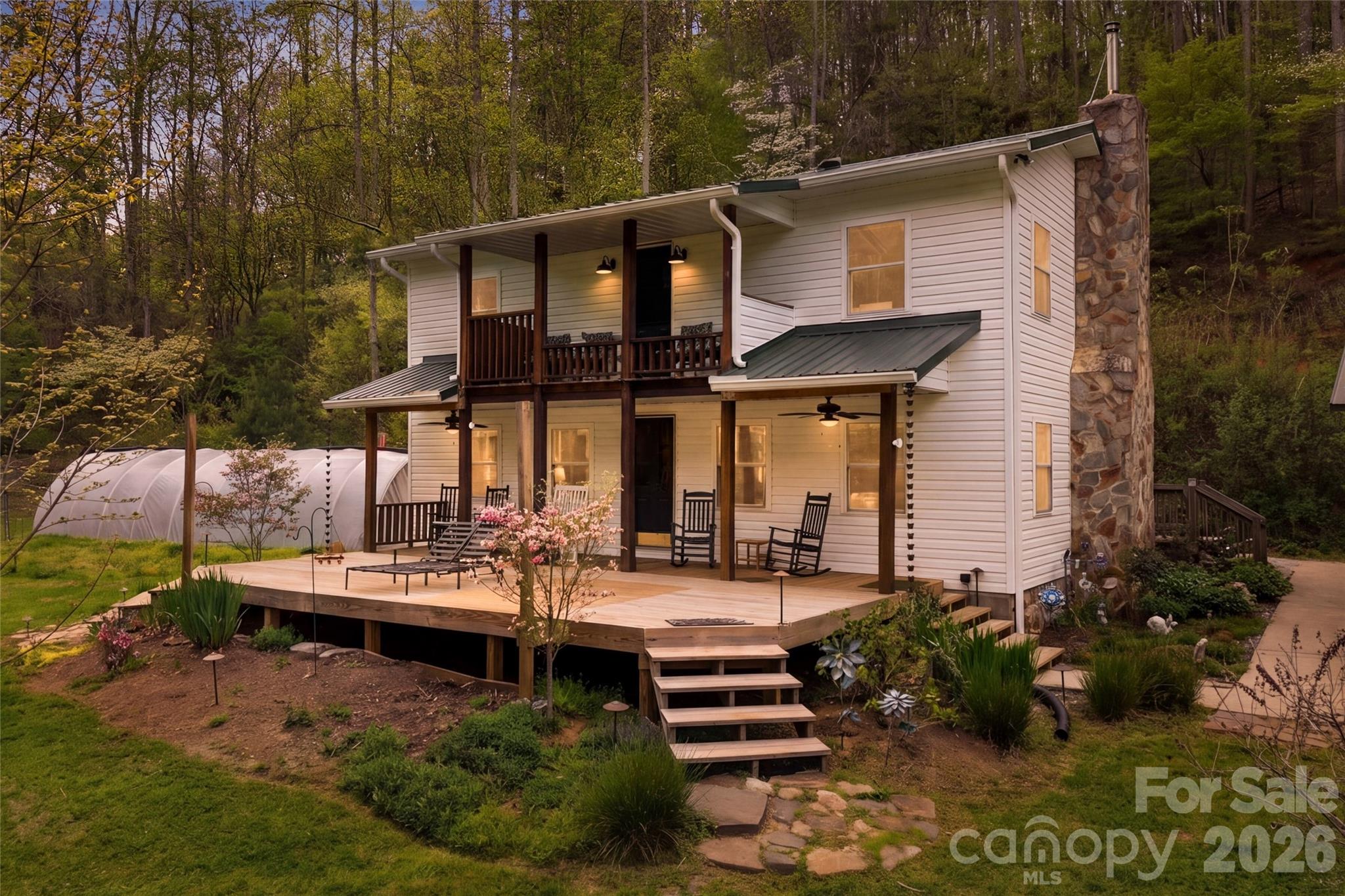 6470 Stone Mountain Road — photo