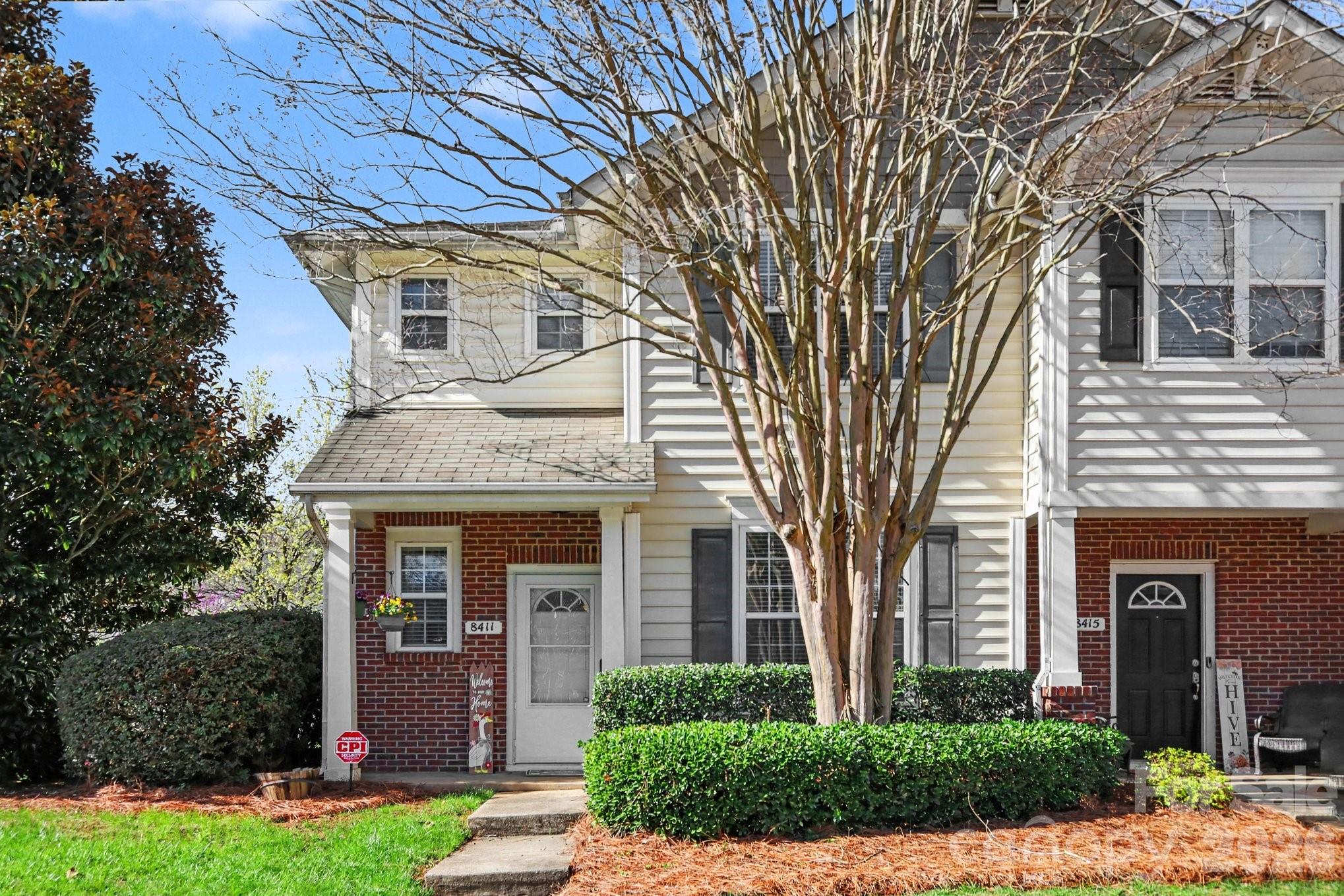 8411 Chaceview Court — photo