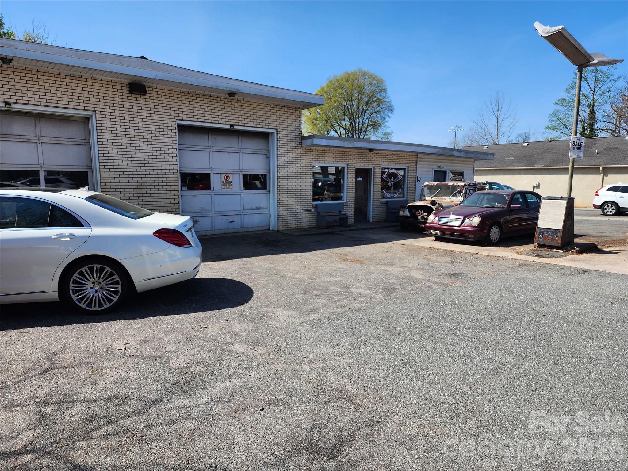 20904 Catawba Avenue — photo