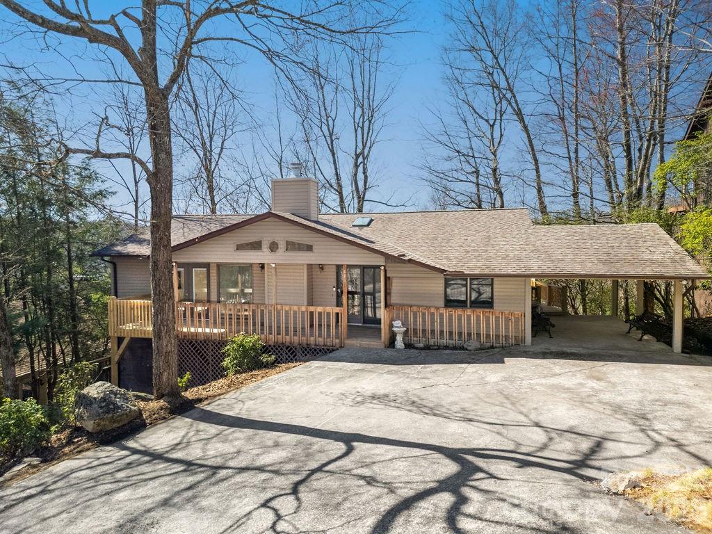 416 Kanasgowa Drive — photo