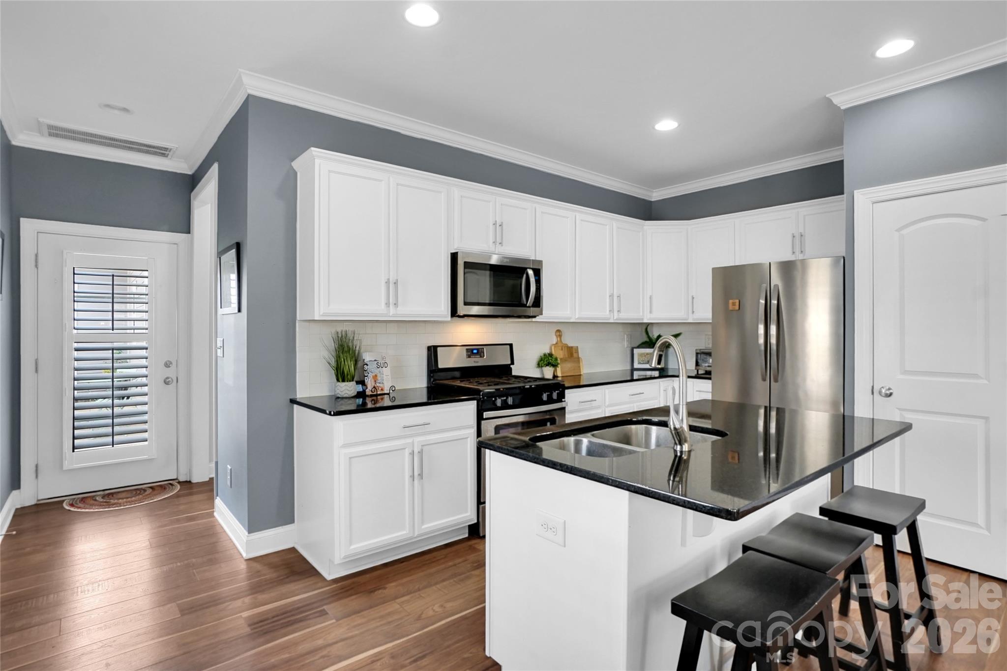 1178 Almerton Drive — photo