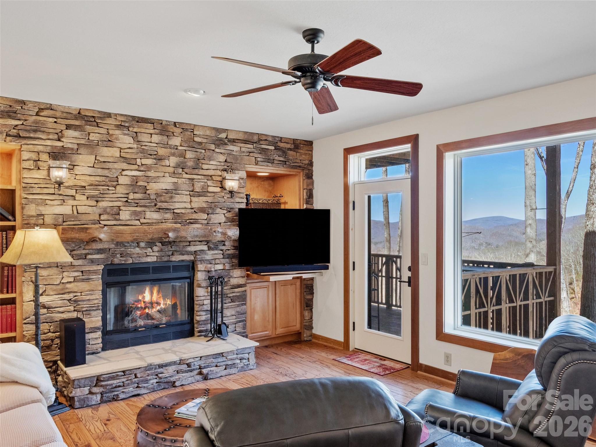 61 Creekside Way G201 — photo