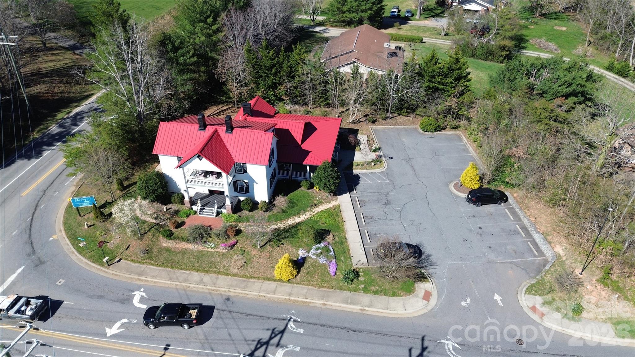 4 Northcrest Drive — photo