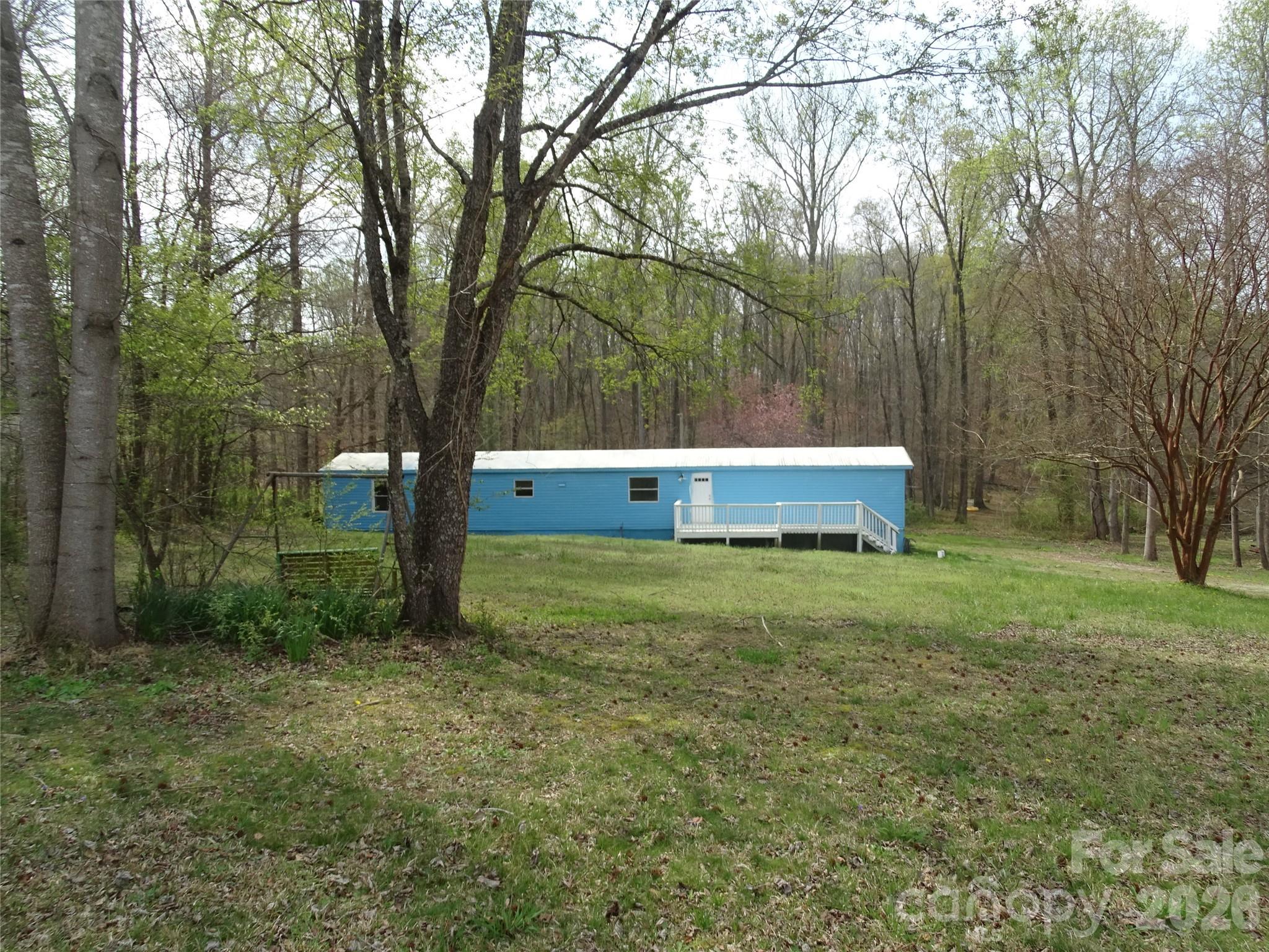 453 Riverview Lane — photo