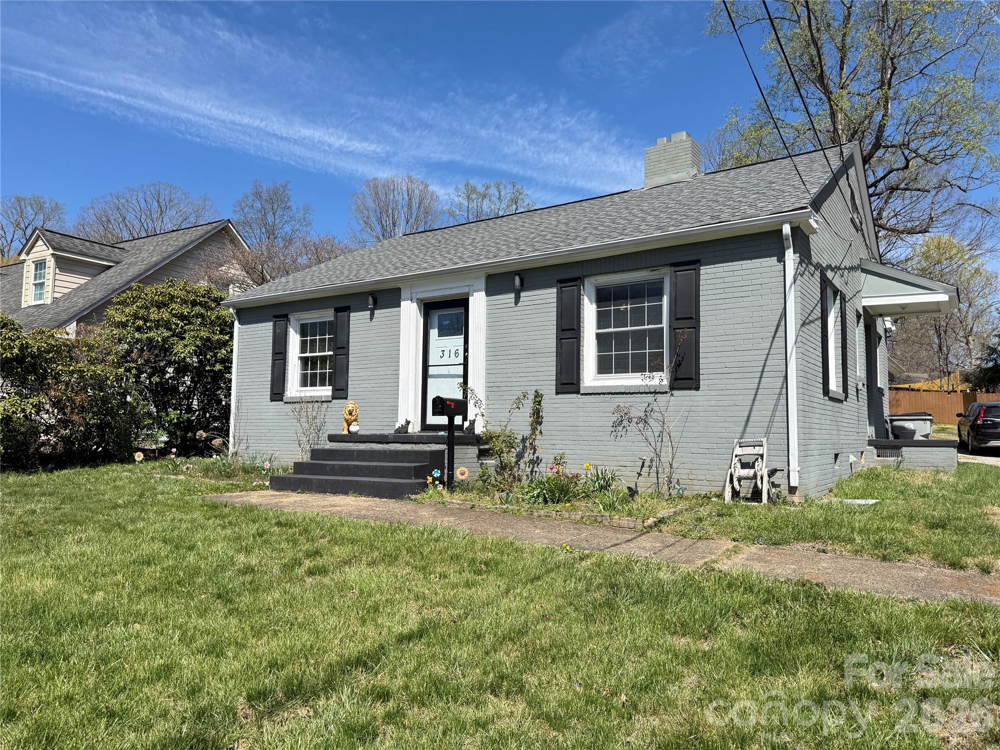 316 Sharon Avenue NW — photo