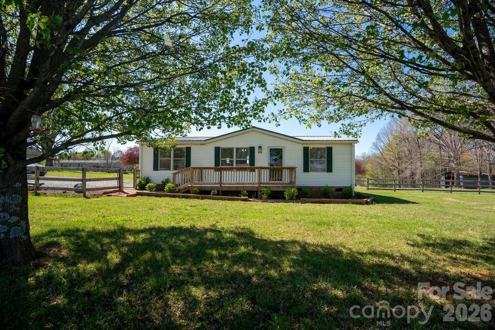 889 Tabor Road — photo