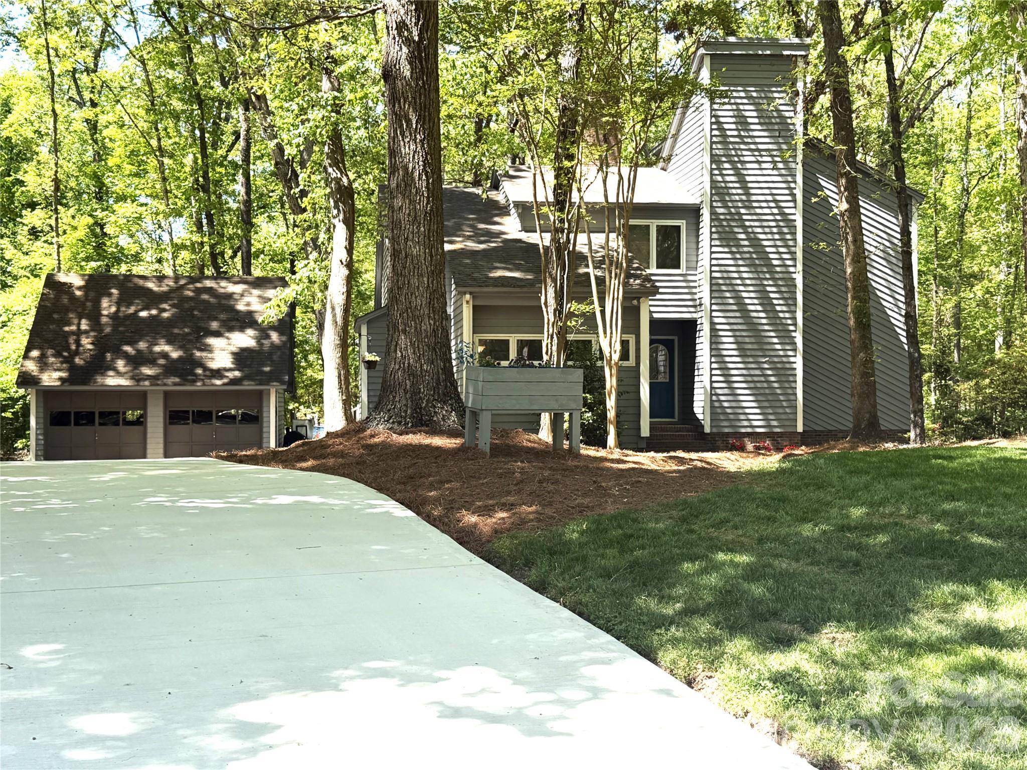 4447 Winrock Lane — photo