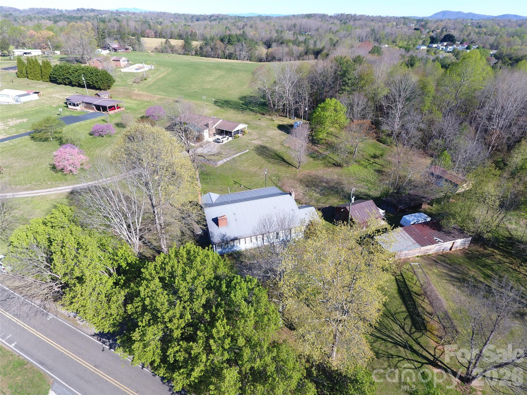 4543 Horseshoe Bend Road — photo
