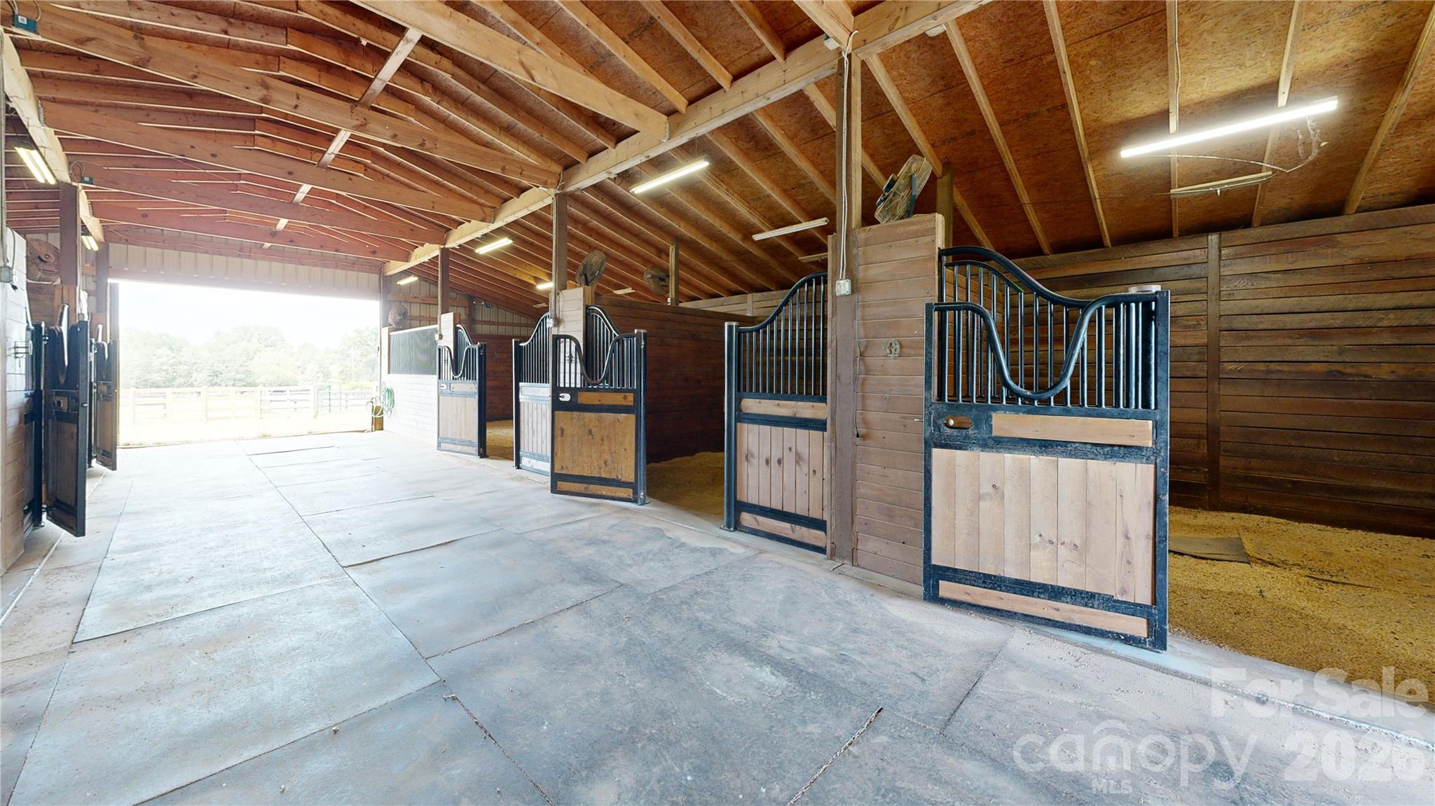 5008 Steele Village Road — photo