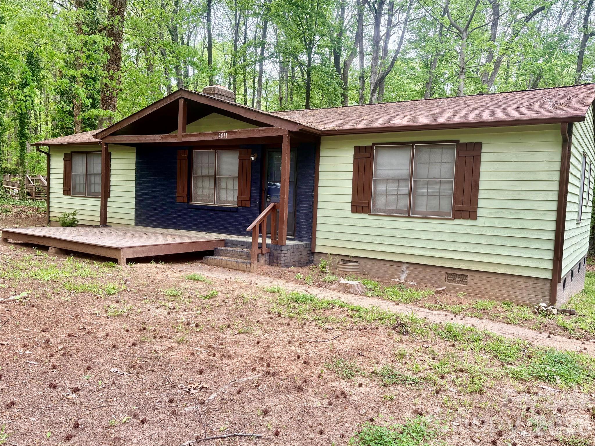 3011 Winding Trail — photo