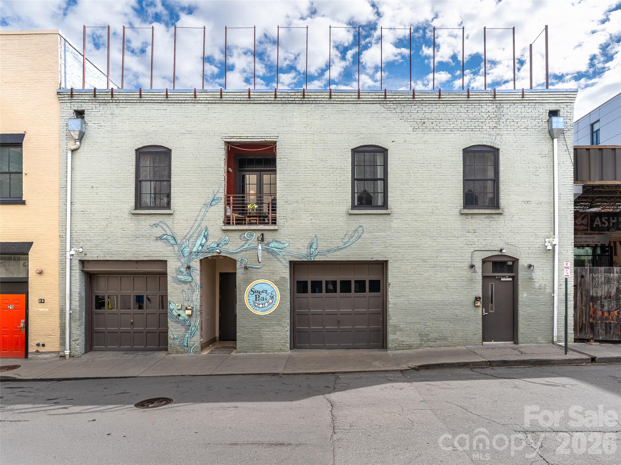 23 Rankin Avenue 301 — photo