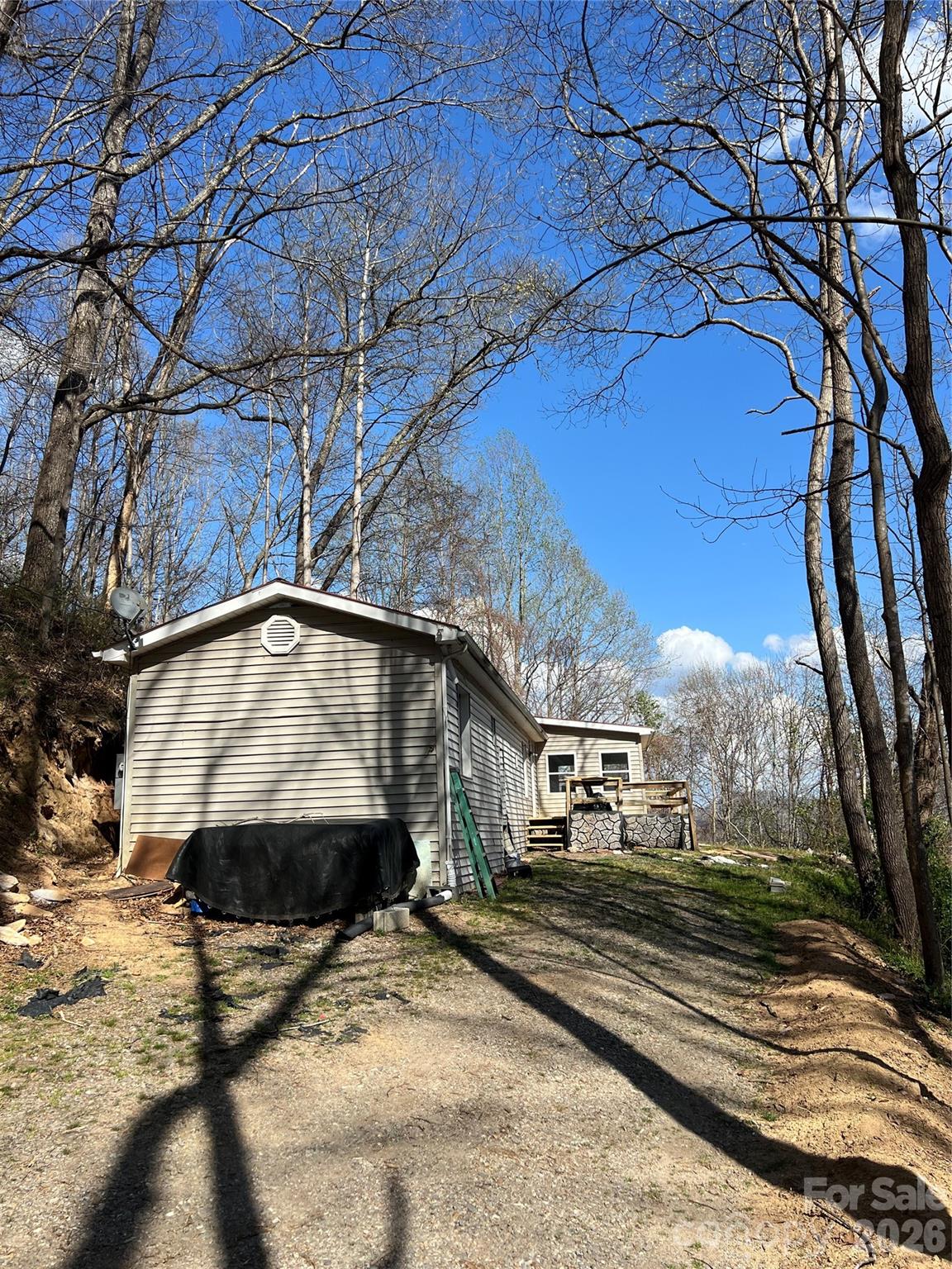150 Combo Court — photo
