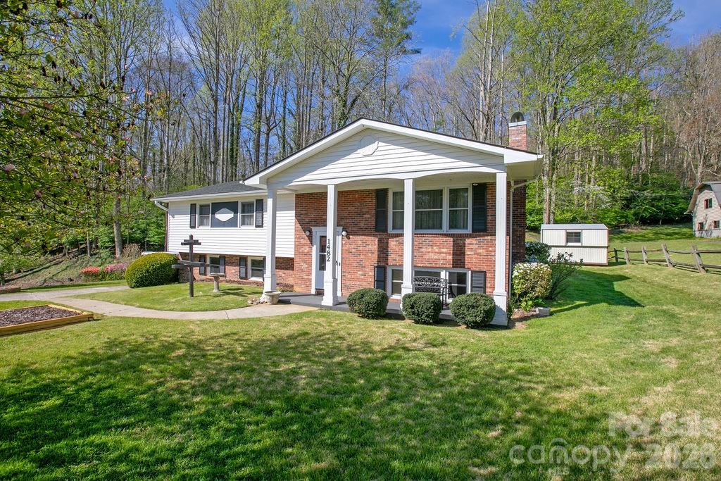 1482 Island Ford Road — photo