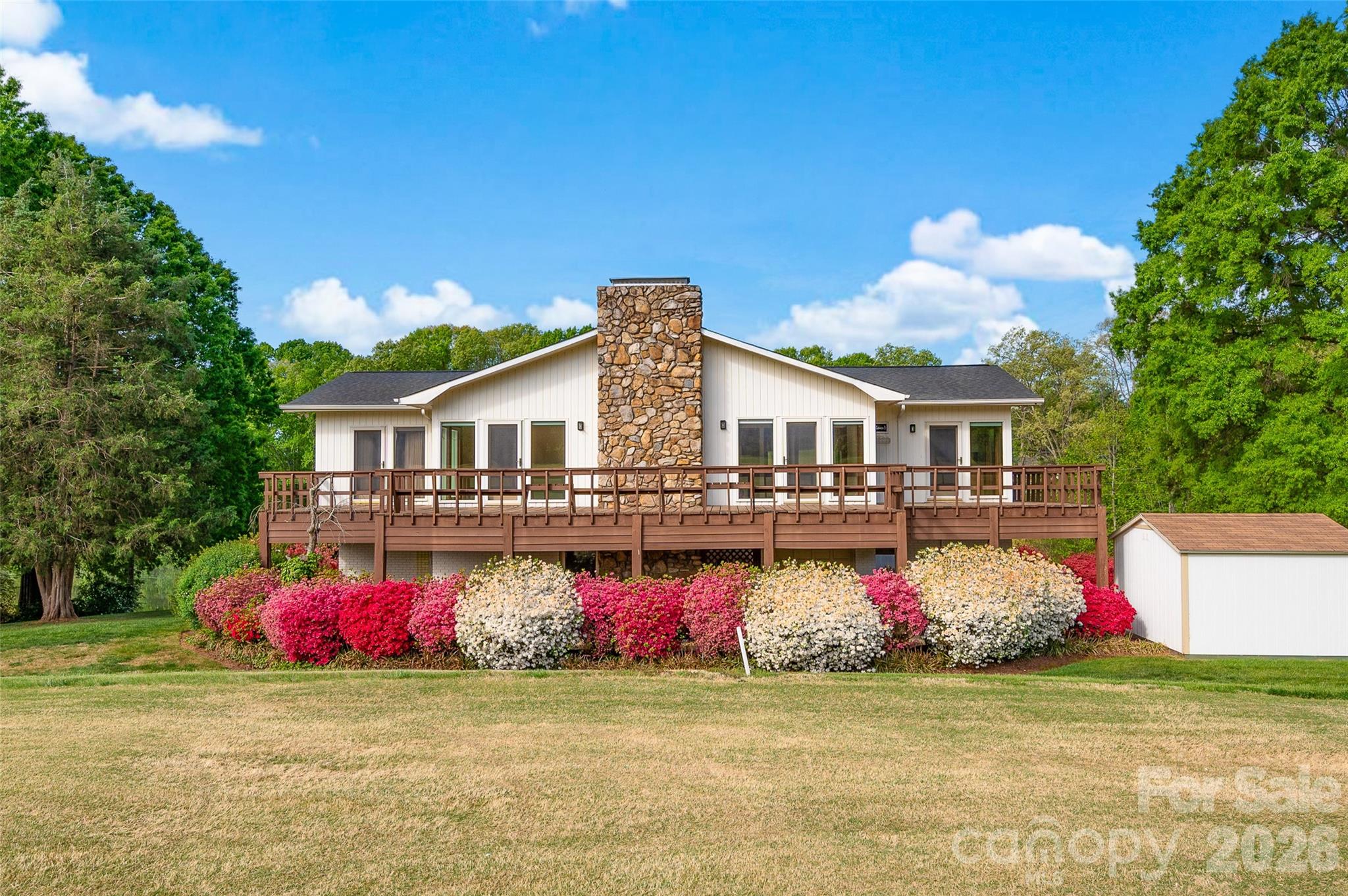 443 W Gleneagles Road — photo