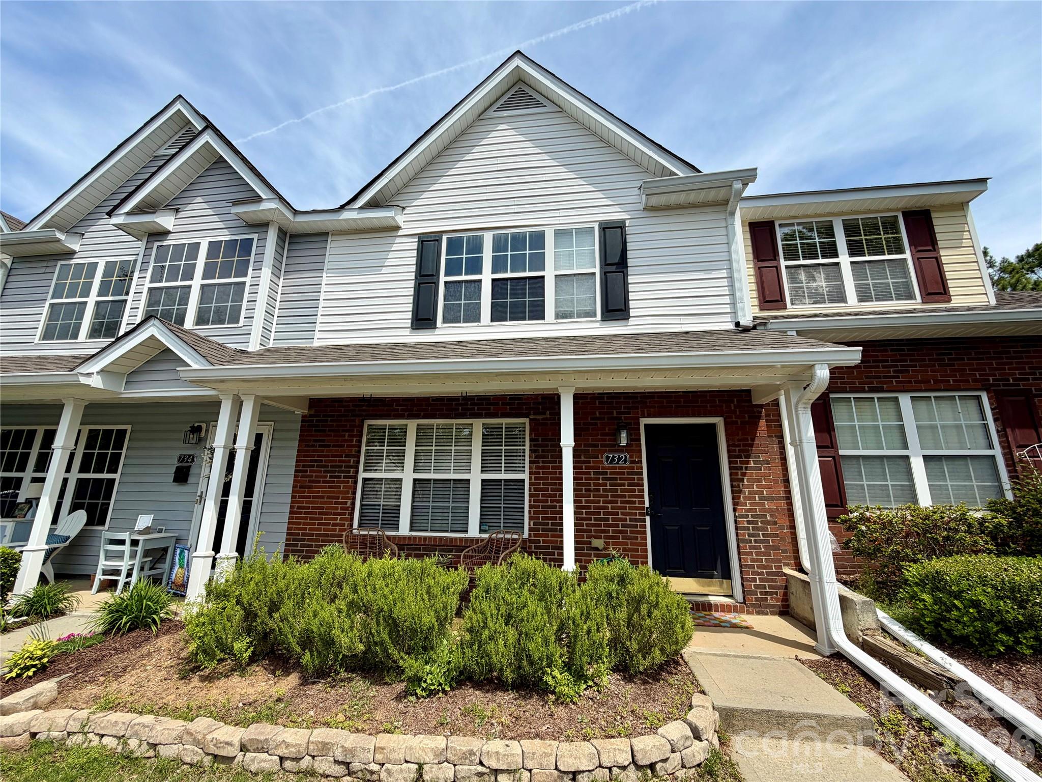 732 Rock Lake Glen — photo