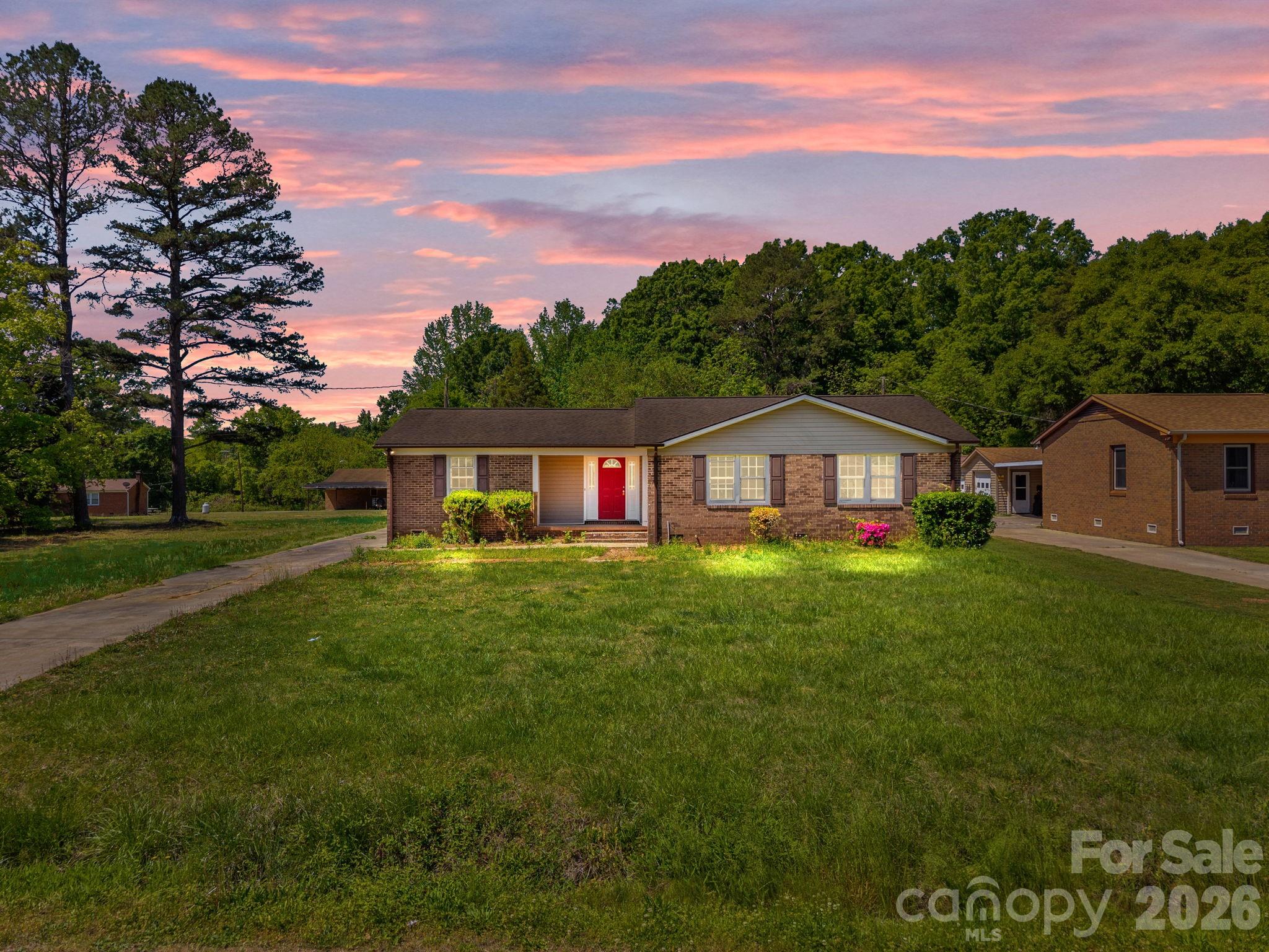 165 Hawkins Loop — photo