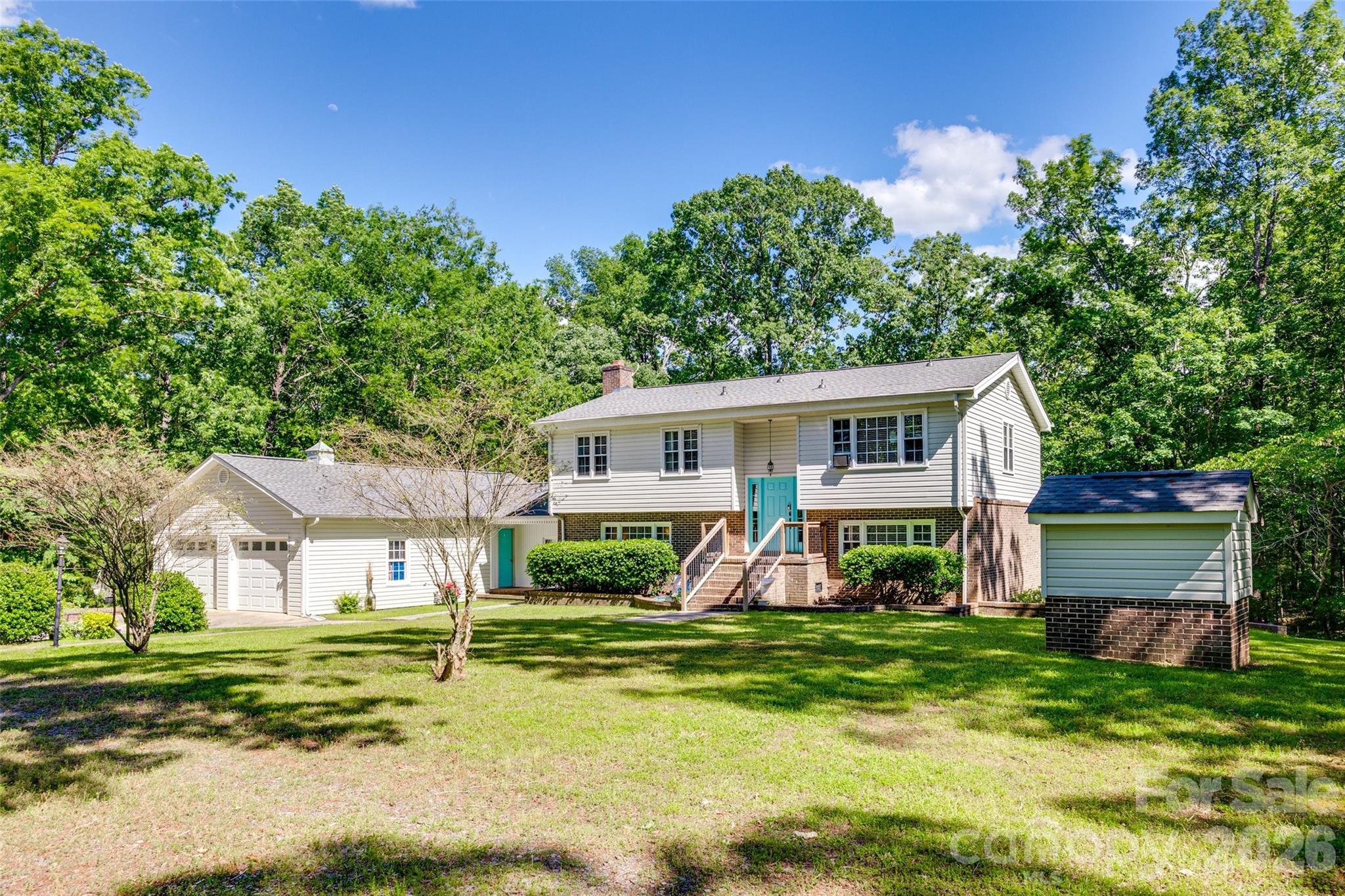 679 Fairforest Road — photo
