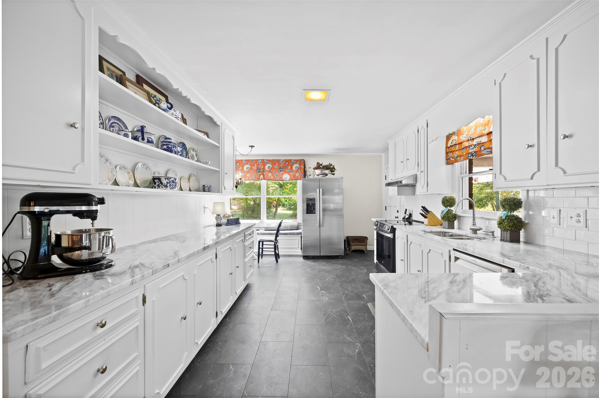 208 S Dixie Street — photo