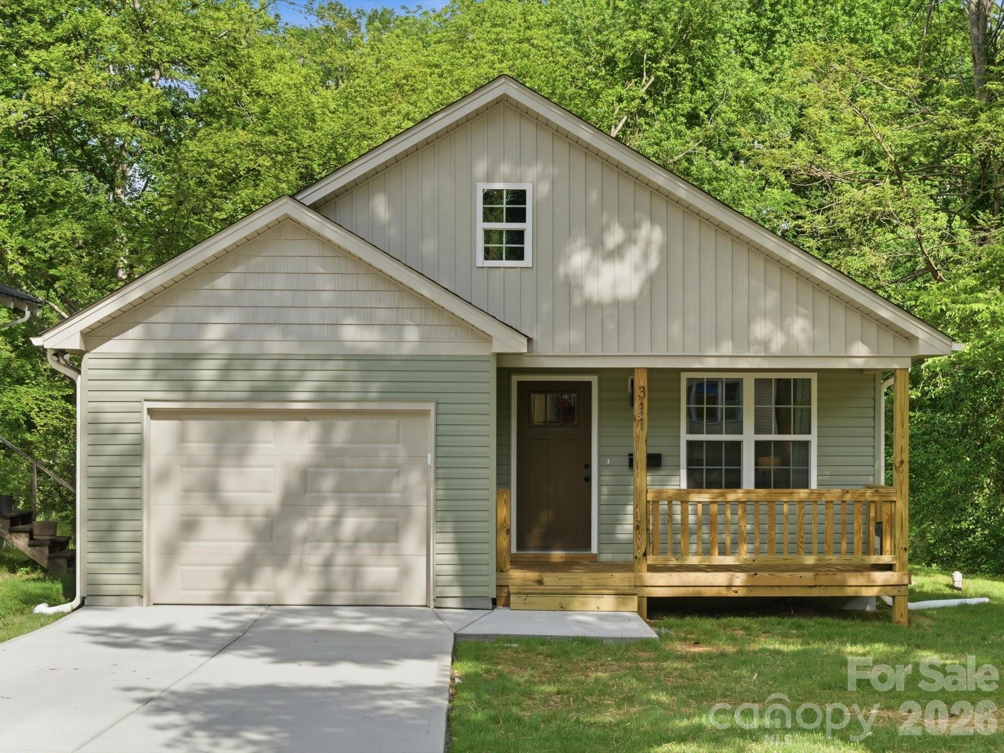 311 Clegg Street — photo