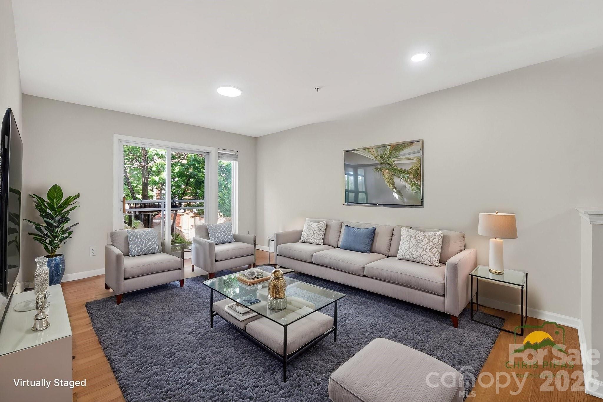 639 Raphael Place — photo