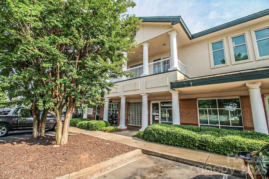 1516 Village Harbor Drive — photo