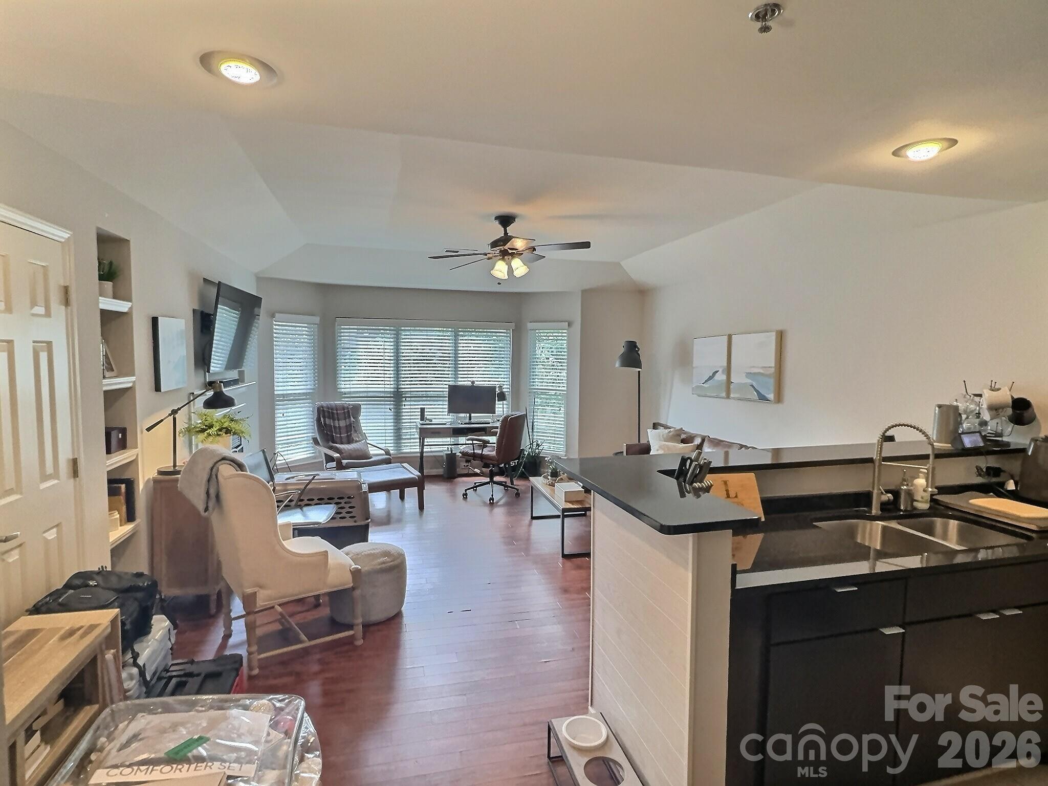 513 N Graham Street — photo