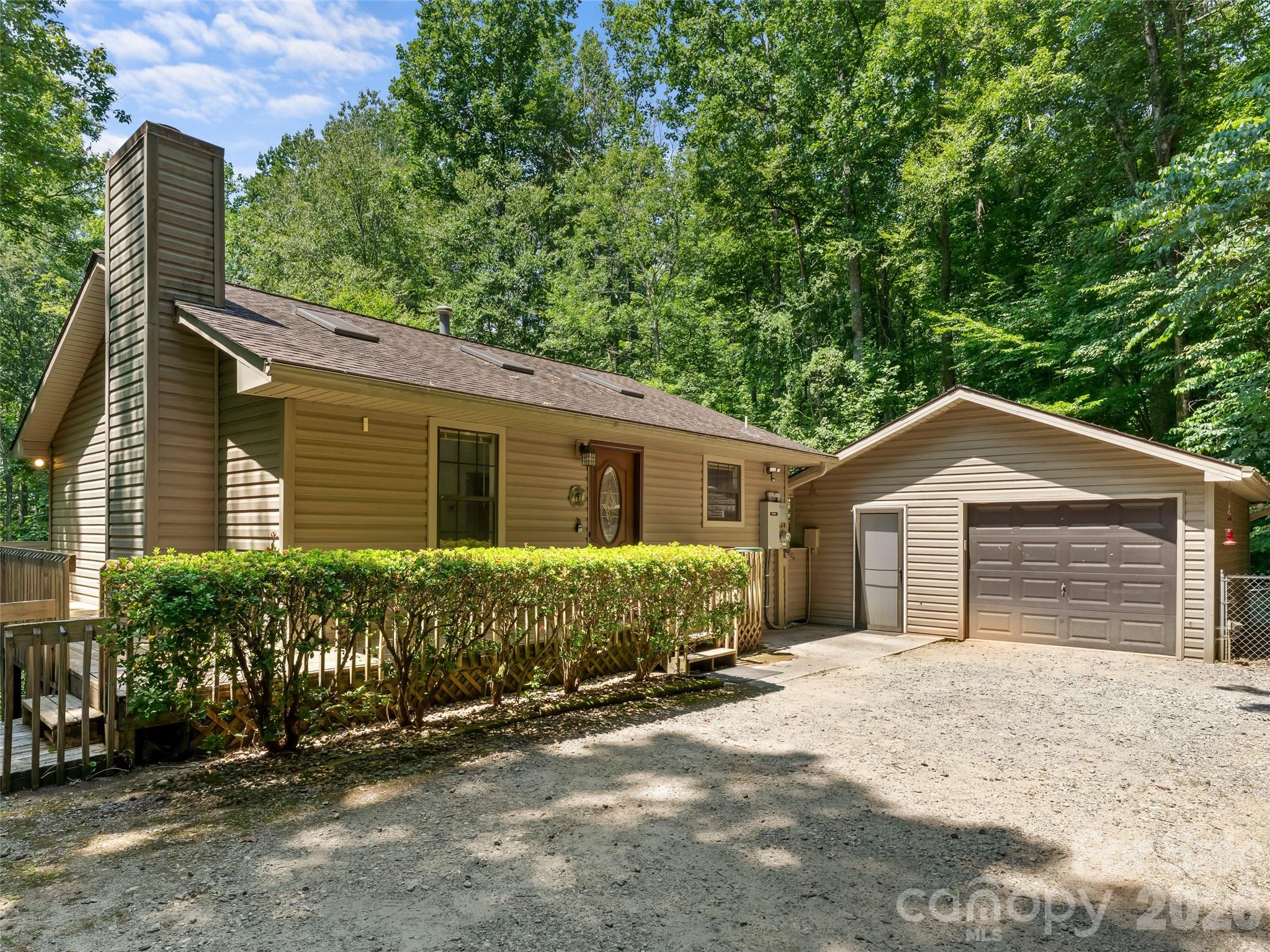 323 Burrell Mountain Road — photo