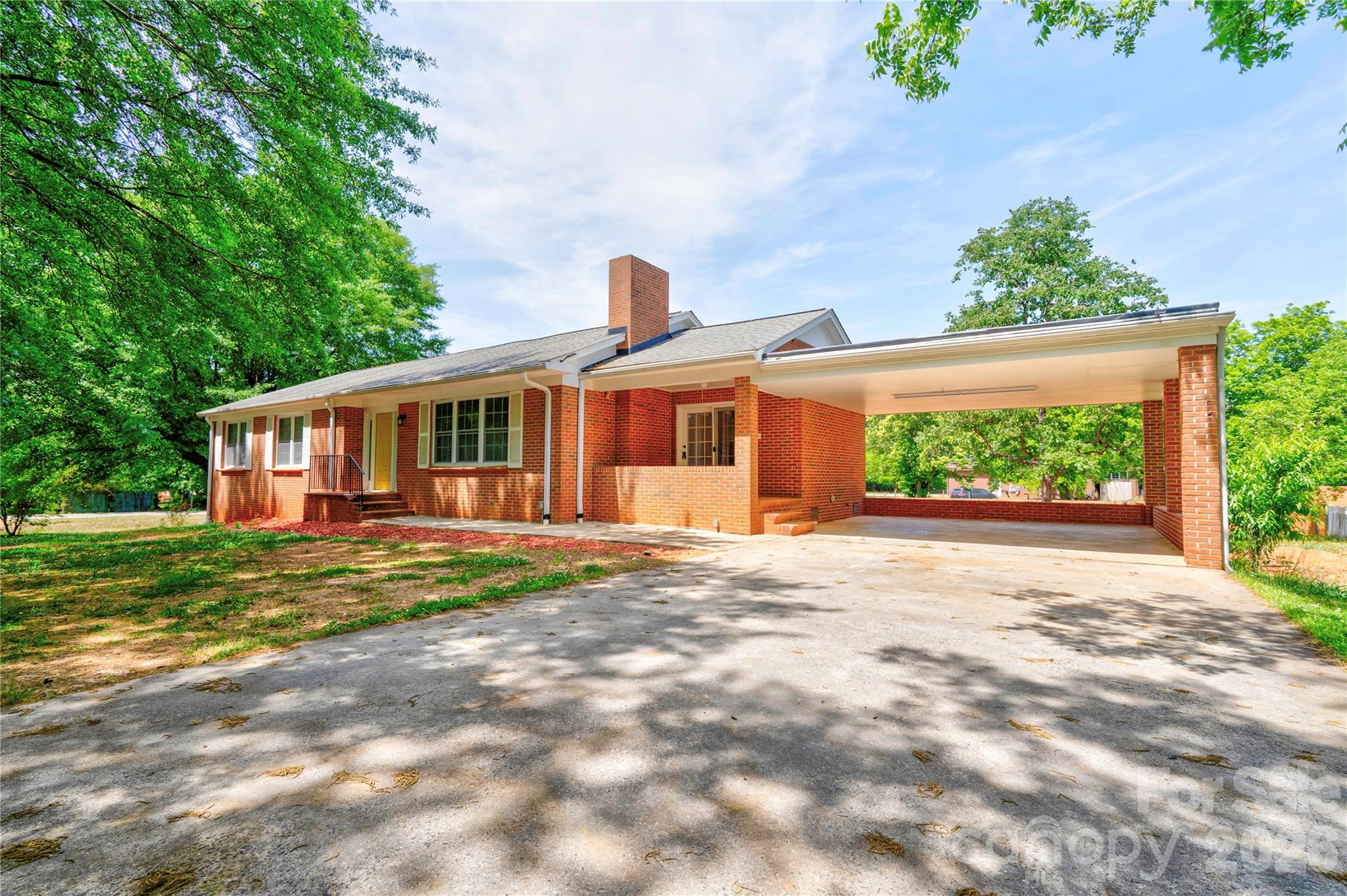 2903 Forbes Road — photo