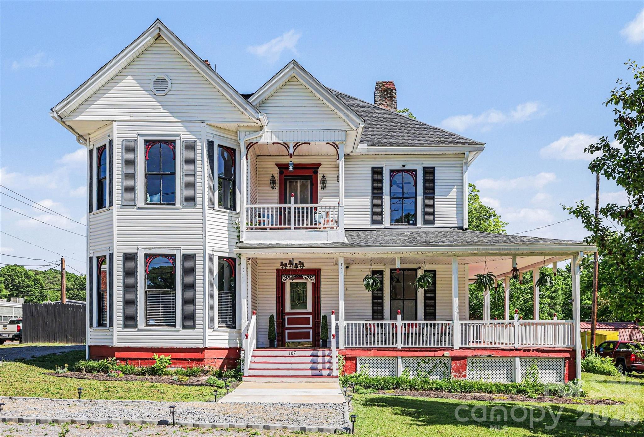 107 Hinton Street — photo
