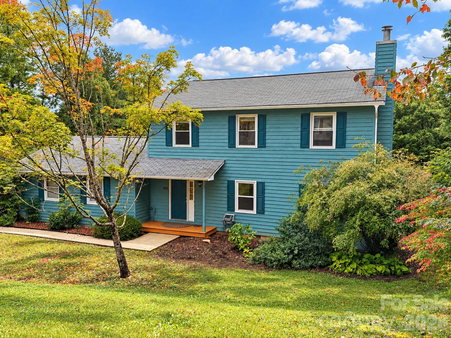109 Lovers Loop Road — photo
